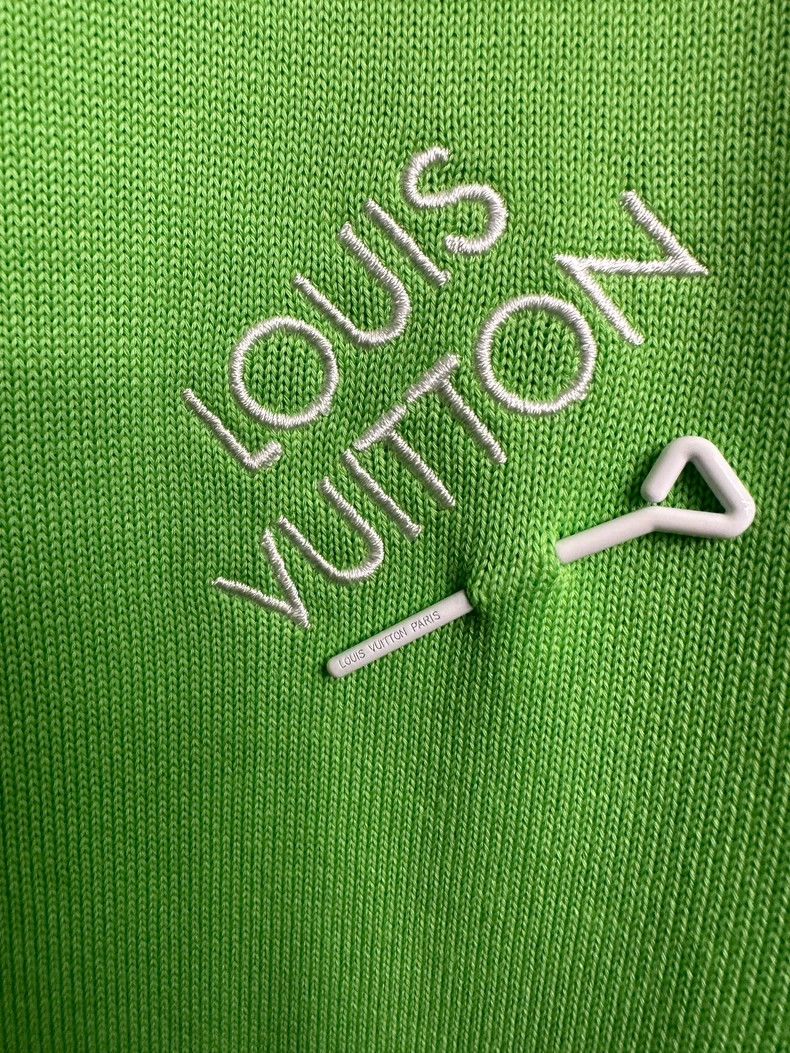 Louis Vuitton Louis Vuitton FW22 Solid Logo Crew Neck T-Shirt 2503-Nextar Size US L / EU 52-54 / 3 - 3 Thumbnail