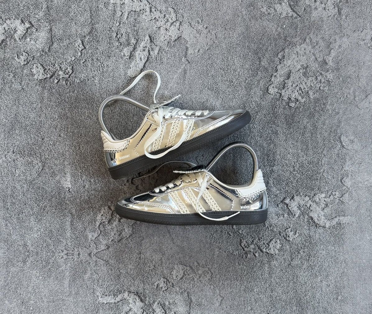 Adidas Wales Bonner & Adidas samba US5 silver metallic low sneakers Size US 5 / IT 35 - 1 Thumbnail