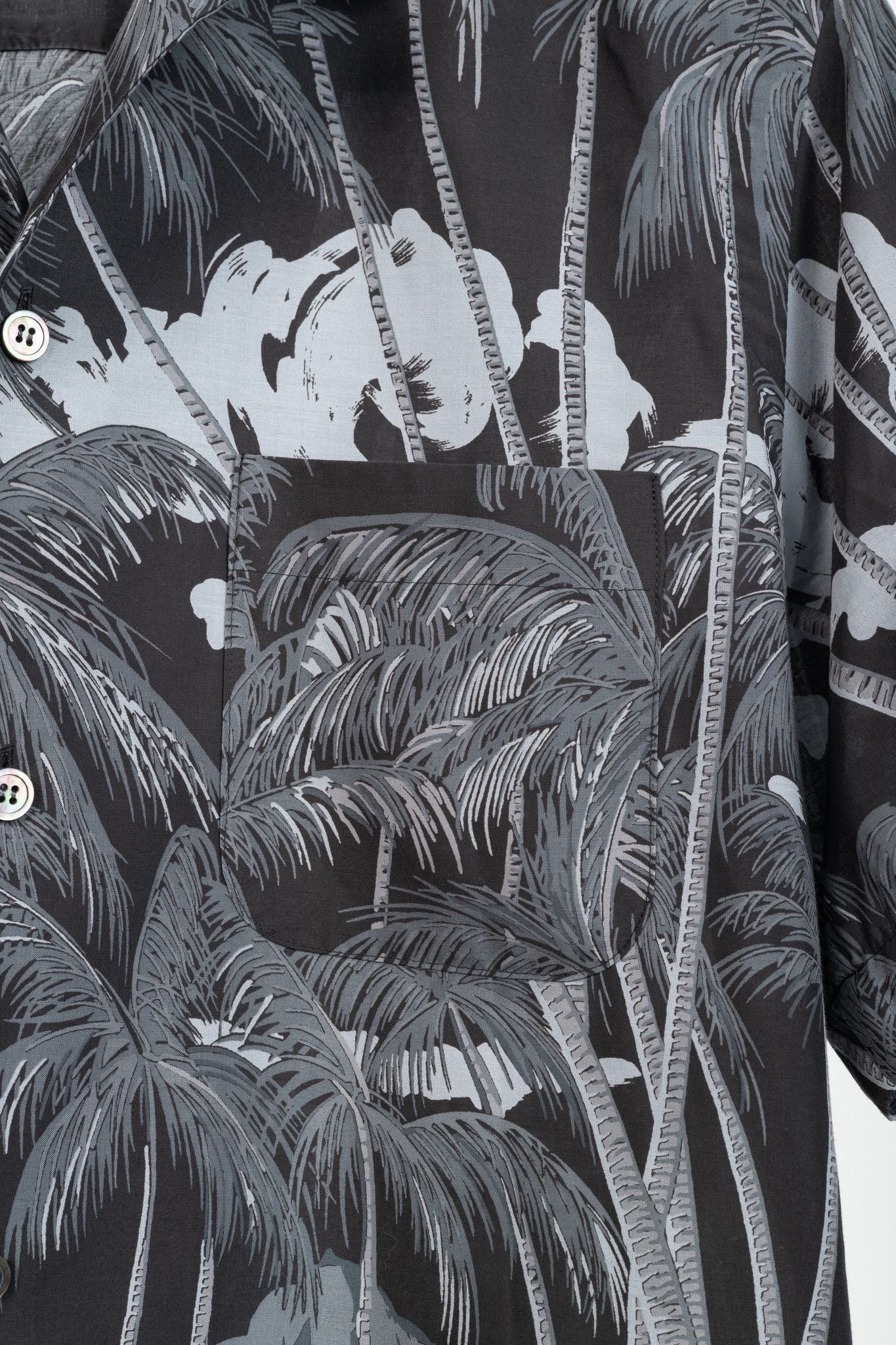 Sacai Sacai x Sun Surf Grey Diamond Head Tropical Shirt Size US S / EU 44-46 / 1 - 7 Thumbnail