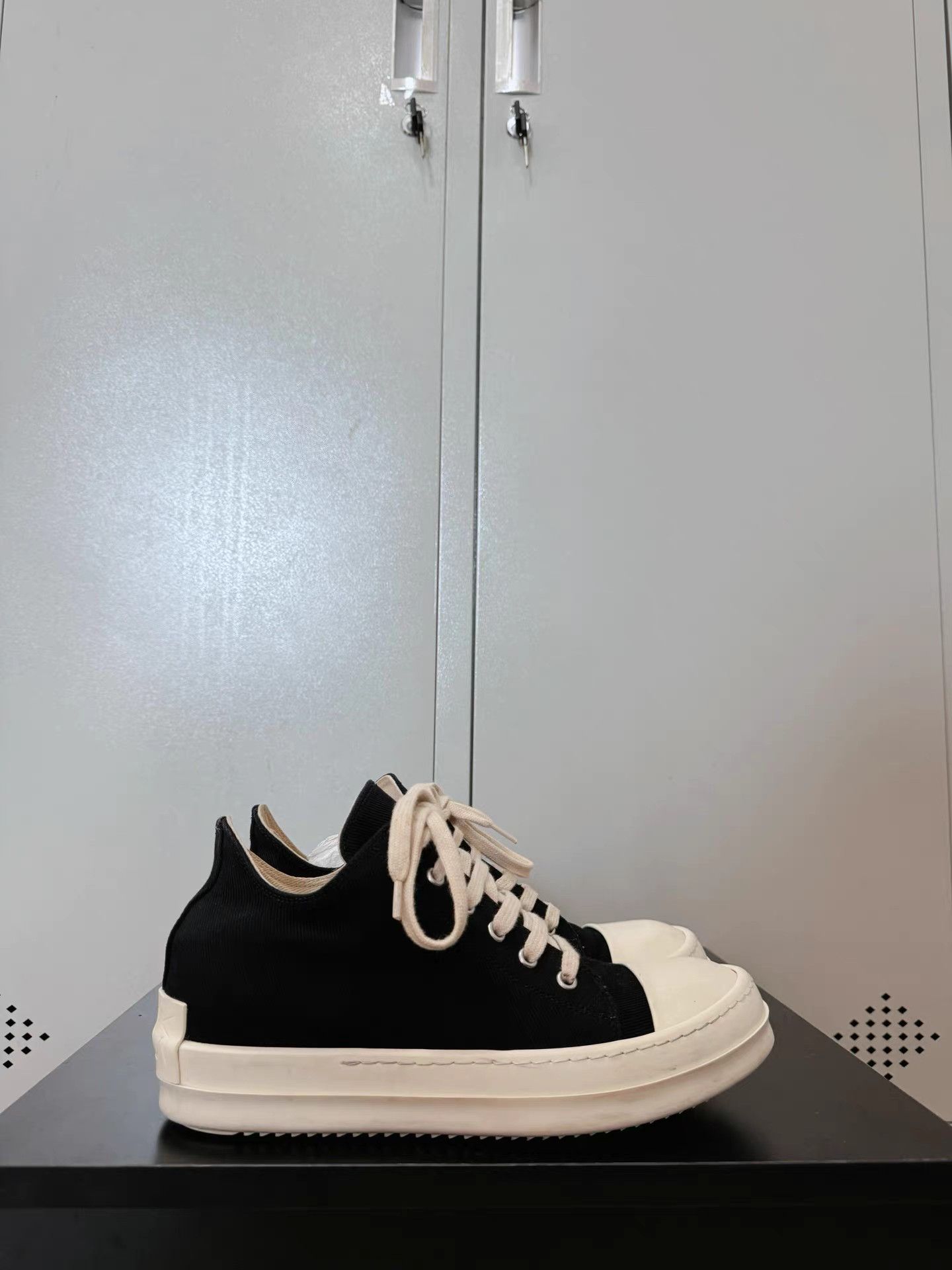 Rick Owens Drkshdw Rick Owens Drkshdw Converse high-top sneakers Size US 6 / EU 39 - 8 Thumbnail