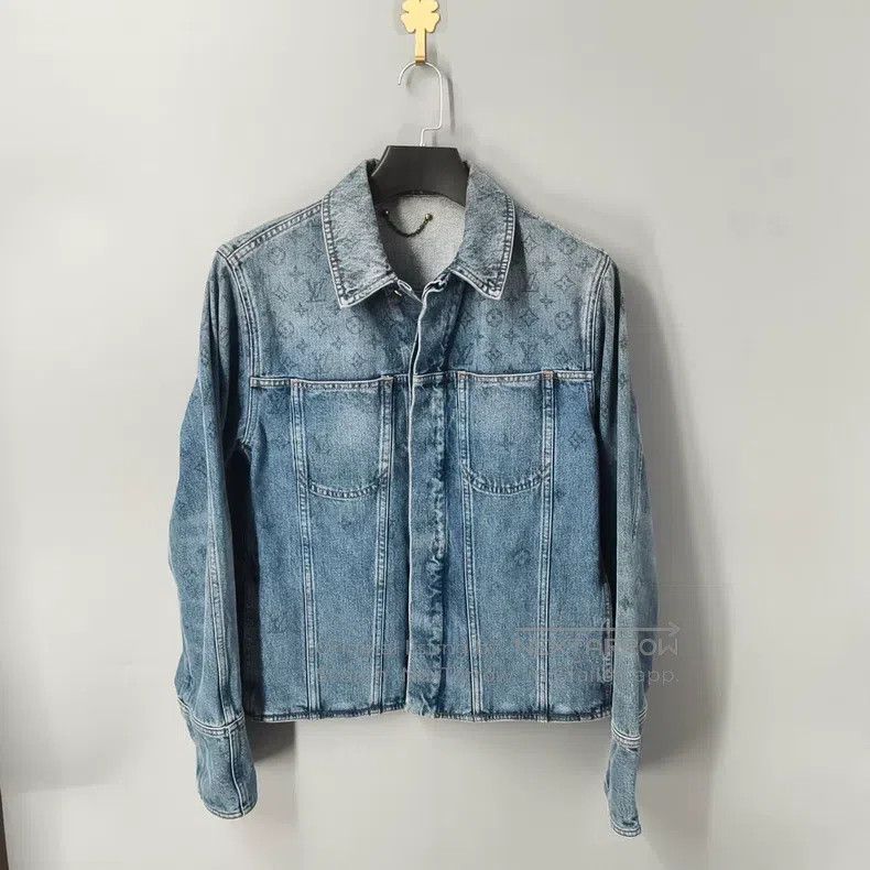 Louis Vuitton Louis Vuitton Gradient presbyopic full print denim jacket Size US S / EU 44-46 / 1 - 1 Thumbnail