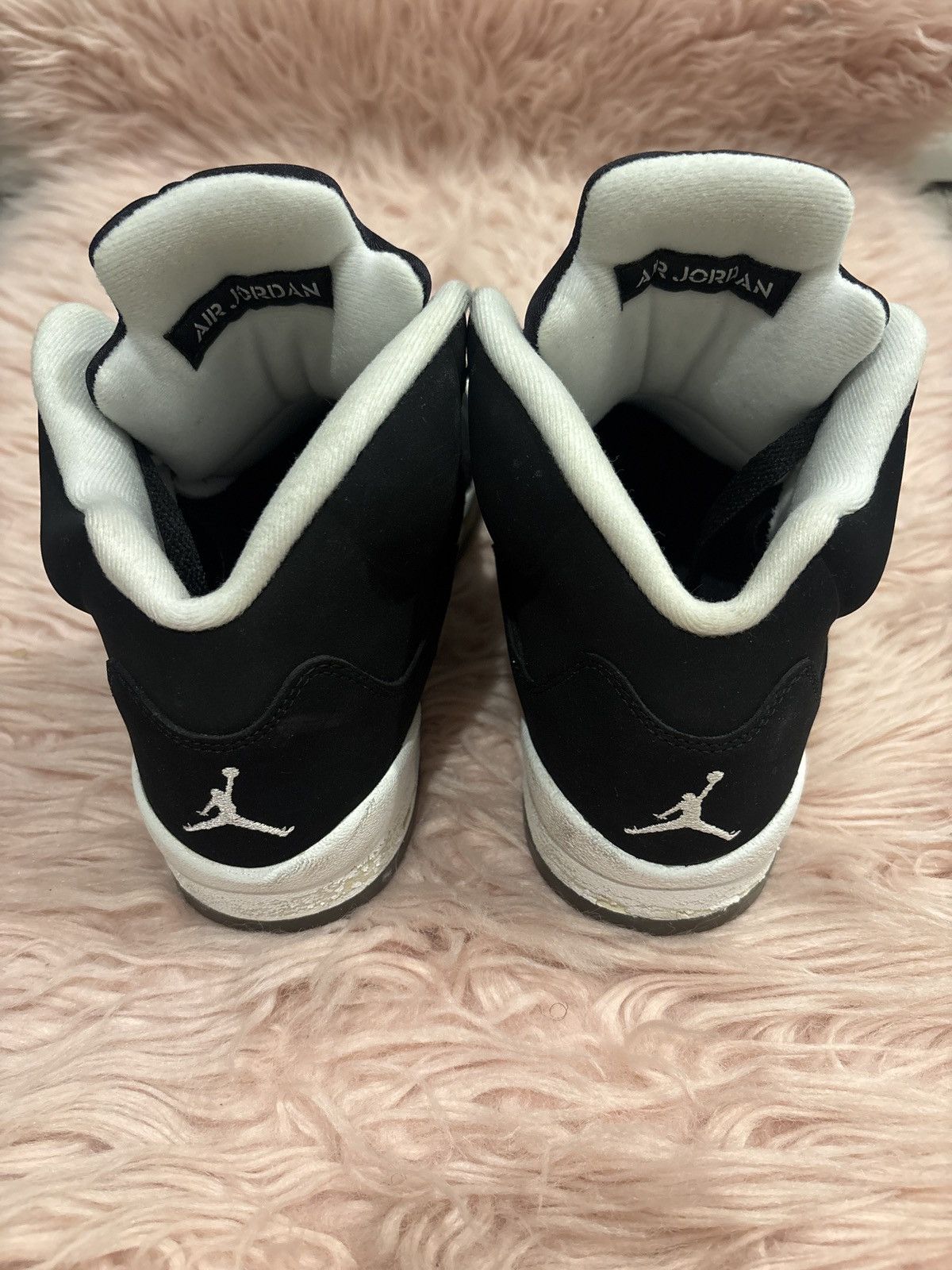 Jordan Brand Air Jordan 5 Oreo Size 6.5 – Clean Black/White Size US 6.5 / EU 39-40 - 4 Thumbnail