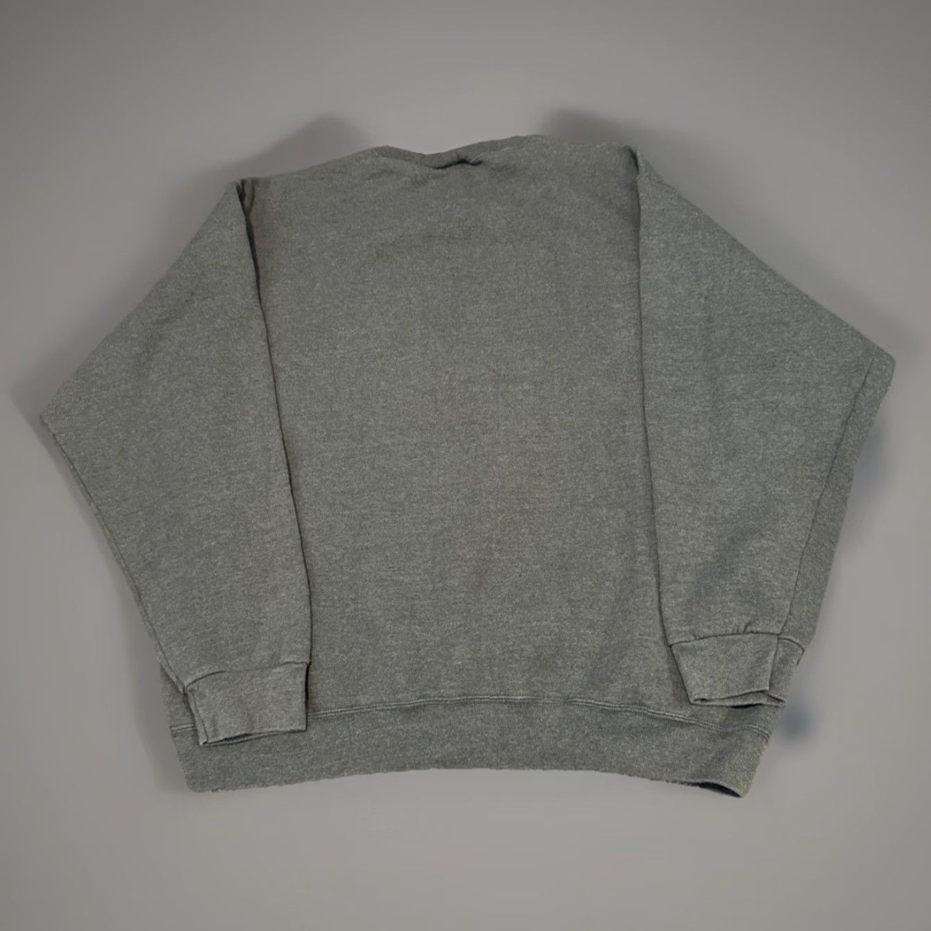 Wilson VINTAGE Wilson Tennis Sweatshirt Gray XL Mens Crewneck Pullover Crewneck Sweatshirt Size US XL / EU 56 / 4 - 2 Thumbnail