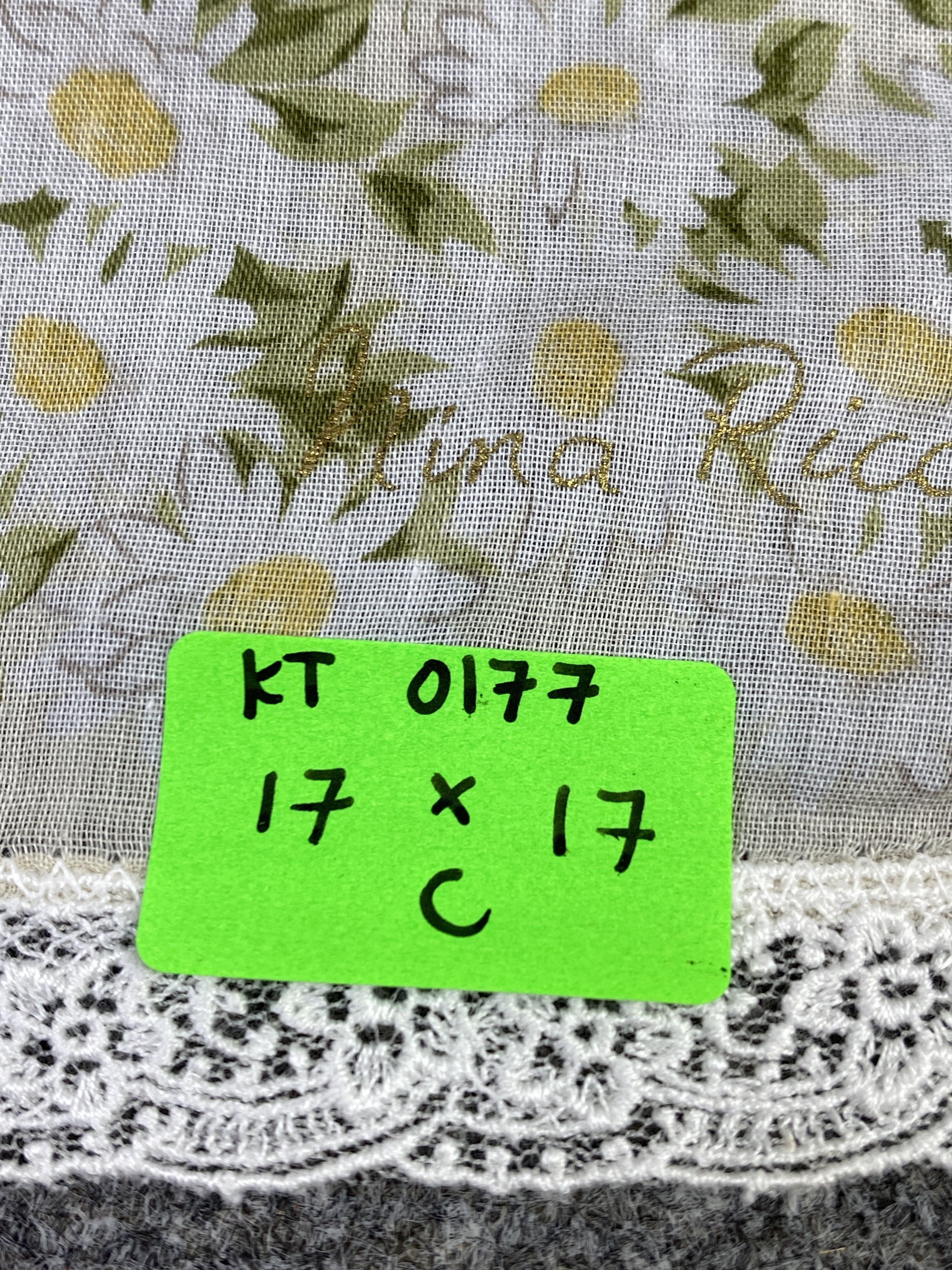 Vintage Nina Ricci Handkerchief / Neckerchief / Bandana KT0177 Size ONE SIZE - 8 Thumbnail