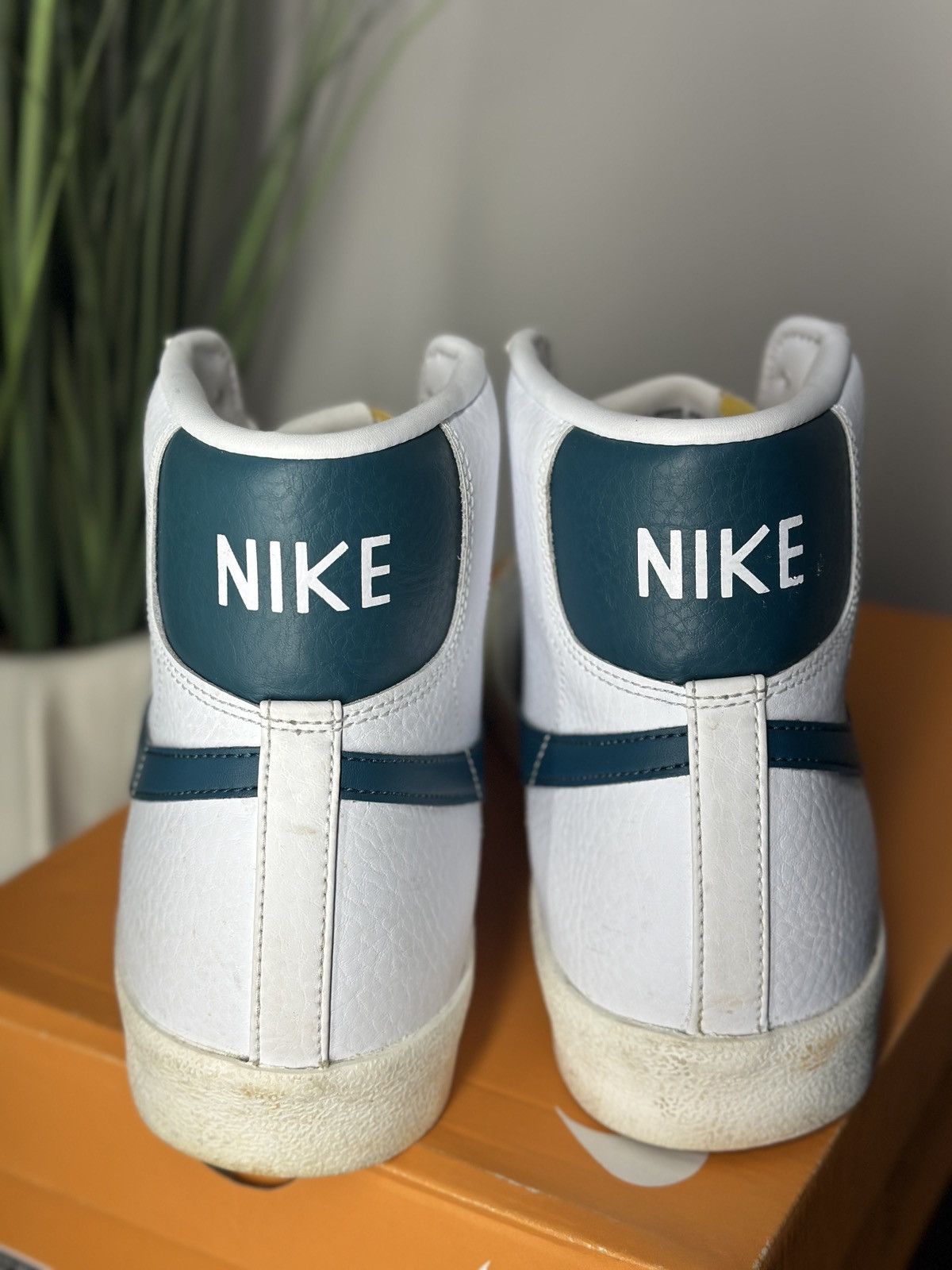 Nike Nike Blazer MID ‘77 VNTG Size US 11 / EU 44 - 4 Thumbnail