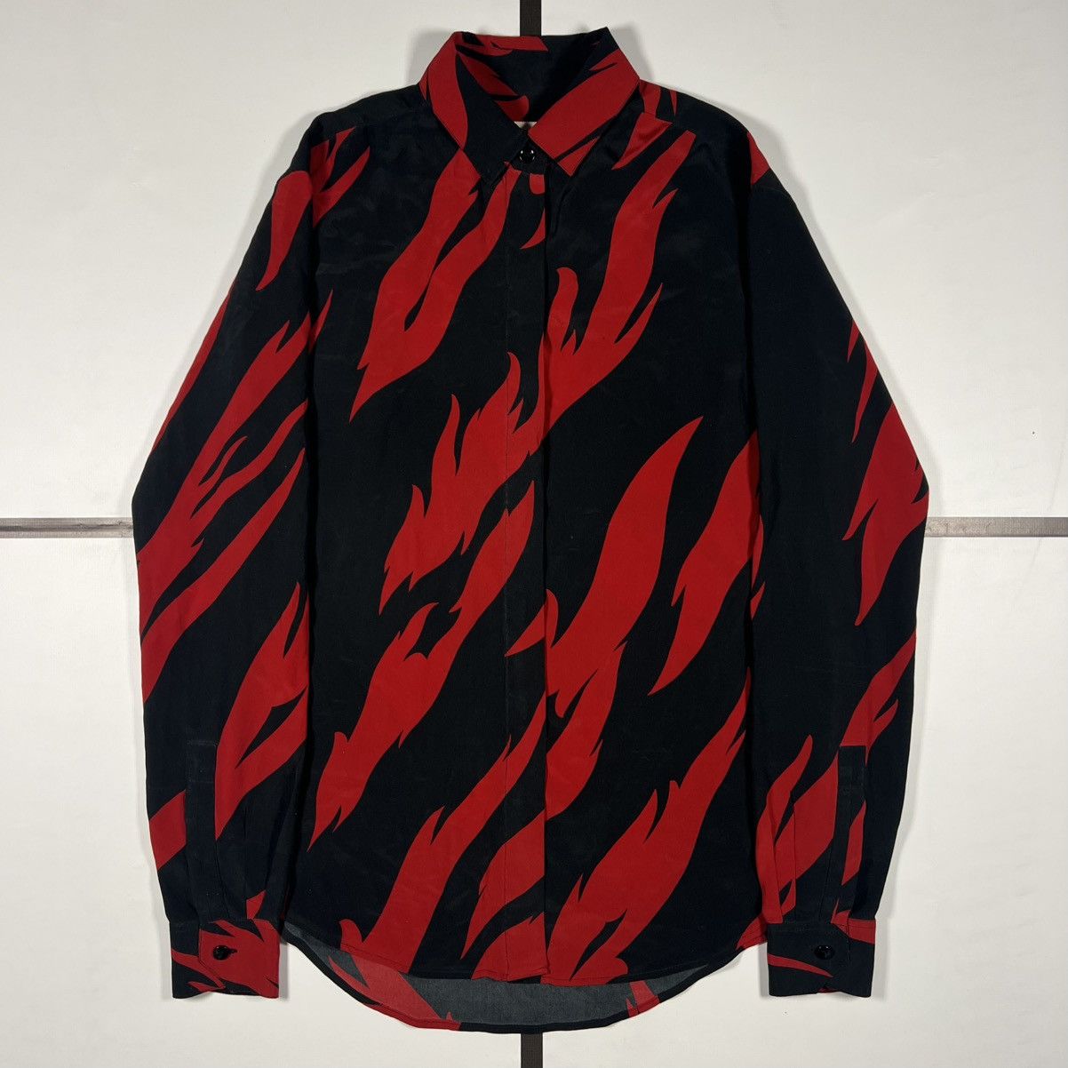 Saint Laurent Paris |[ SS17 Saint Laurent “Red Flame” Button Up Silk Shirt ]| Size US S / EU 44-46 / 1 - 2 Thumbnail