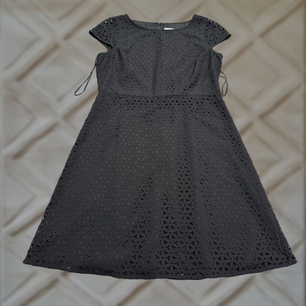 J.Crew J.Crew Dress Women 12 Black Knee Length Cap Sleeve Sheath Lacer Cut Classic Work Size XL / US 12-14 / IT 48-50 - 1 Thumbnail