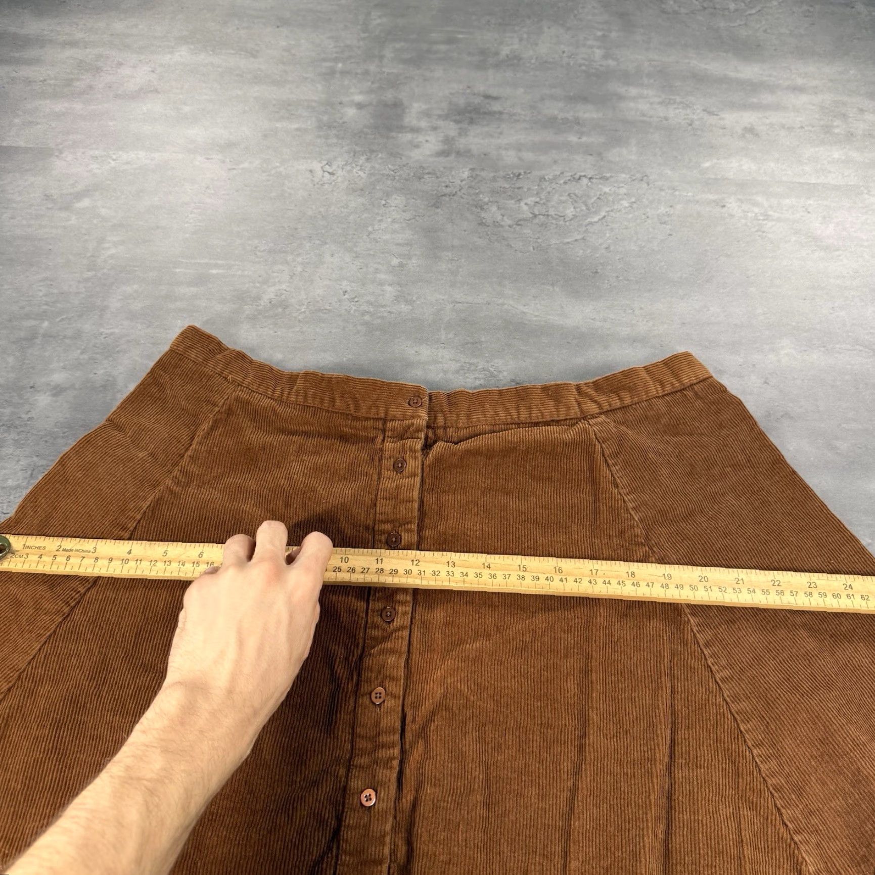 Joe Boxer VINTAGE 90s Y2K Brown Corduroy Skirt Women XL 32 Midi Button Up Front Close Size 34" / US 12 / IT 48 - 5 Thumbnail