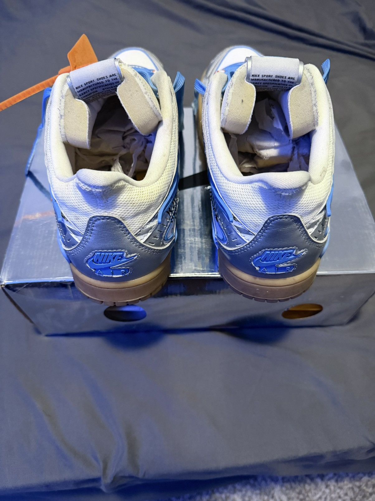 Nike × Off-White Off-White UNC Nike Air Rubber Dunk Size 11 Size US 11 / EU 44 - 4 Thumbnail
