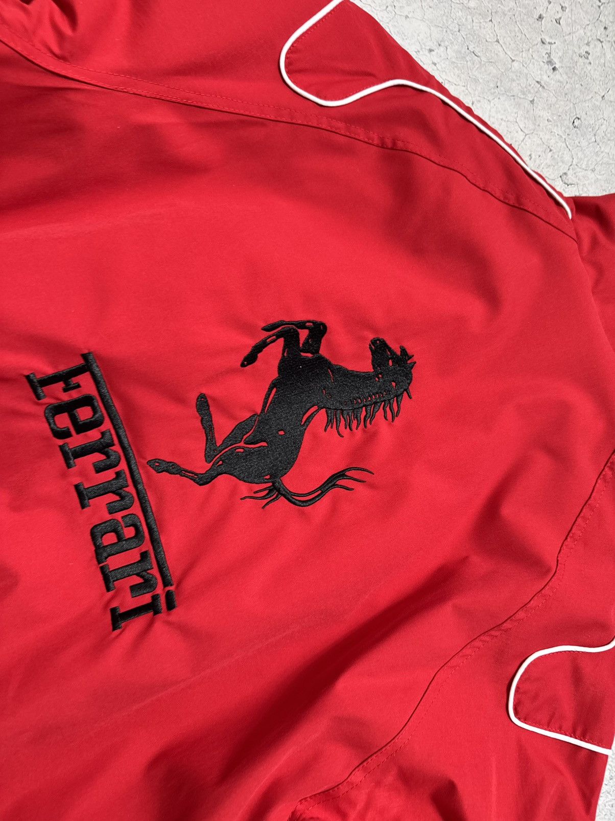 Ferrari Ferrari F1 Racing Bomber Jacket Hype Rare Big Logo Vintage Size US XL / EU 56 / 4 - 11 Thumbnail