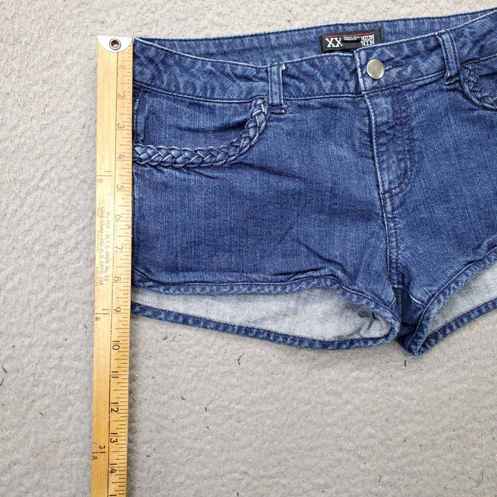 Vintage XXI Womens Denim Shorts 28 Blue Flat Front Medium Wash Braided Detail Vintage No Size 28" / US 6 / IT 42 - 3 Thumbnail