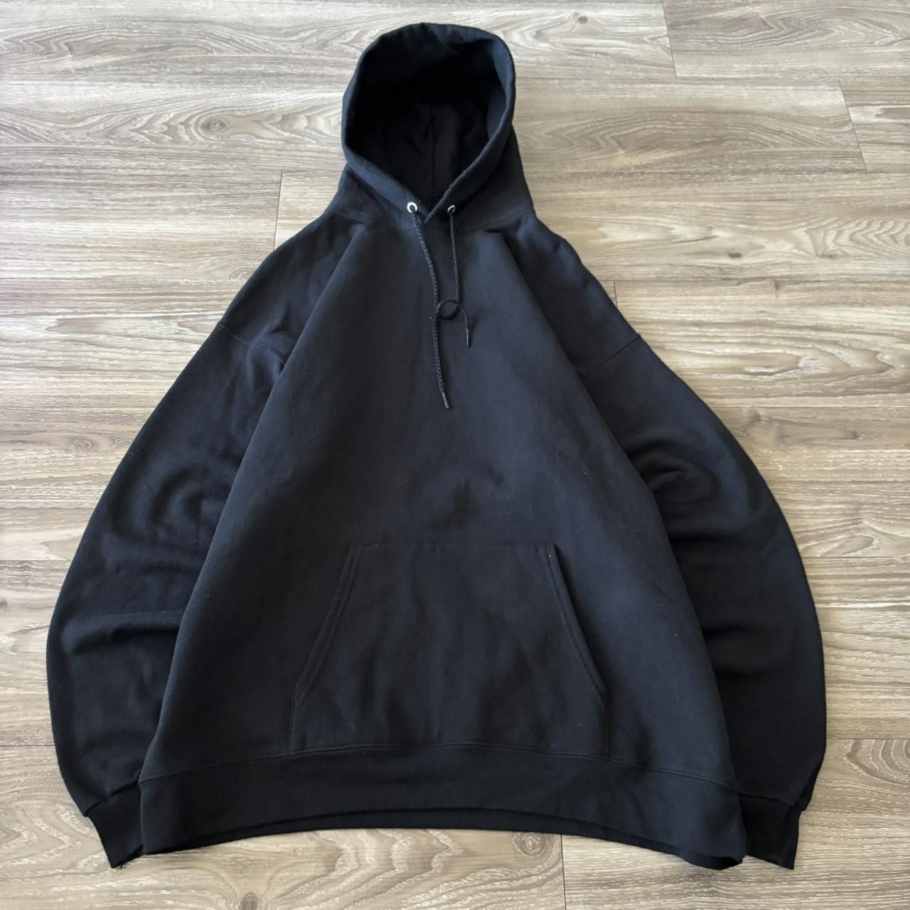Vintage Crazy Vintage Y2K/2000s Black Blank Russell Style Pullover Hoodie! Size XL Size US XL / EU 56 / 4 - 1 Thumbnail