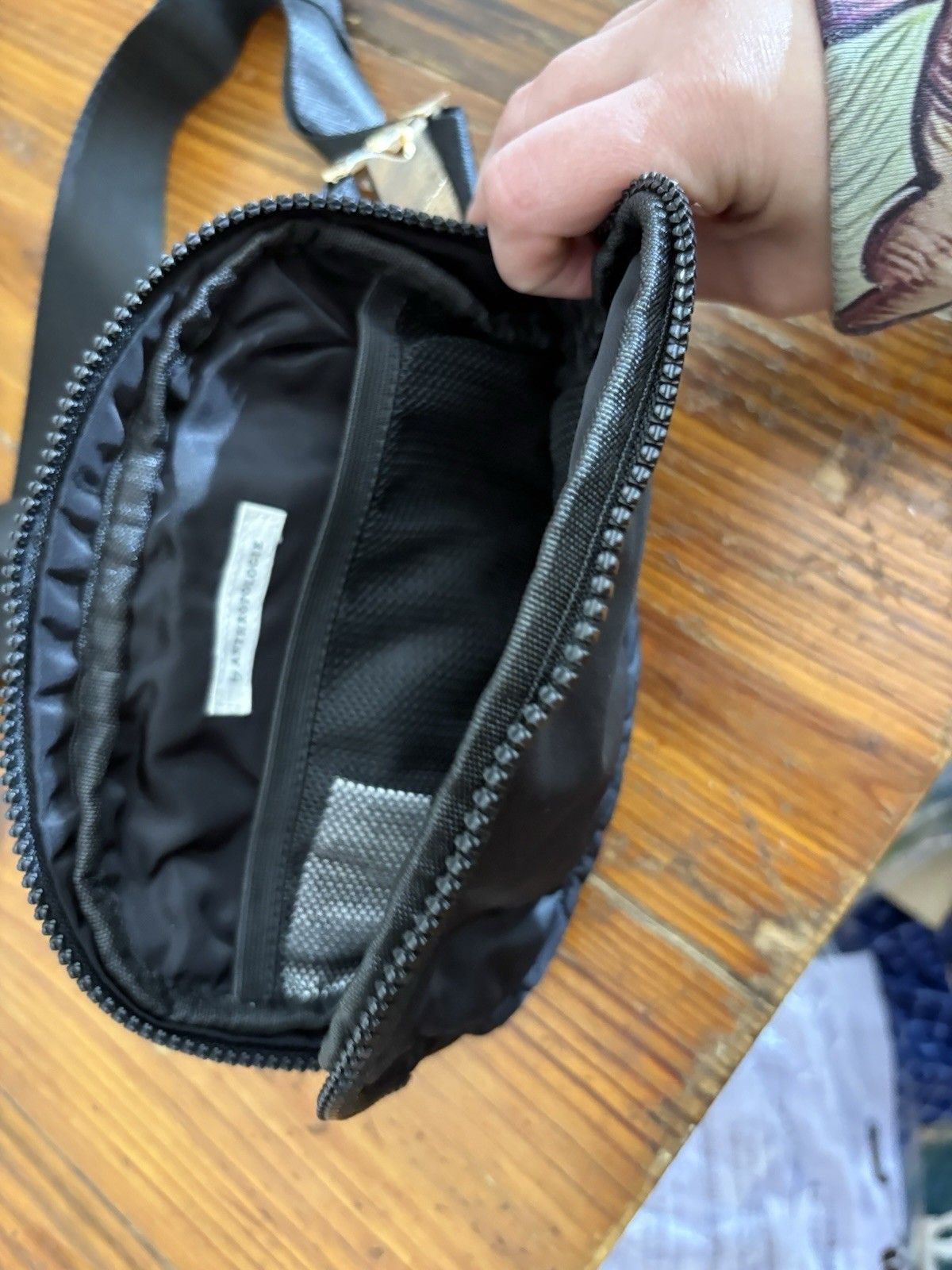 Anthropologie Anthropologie Cross Body Bag Sling Bag Fanny Pack Size ONE SIZE - 7 Thumbnail