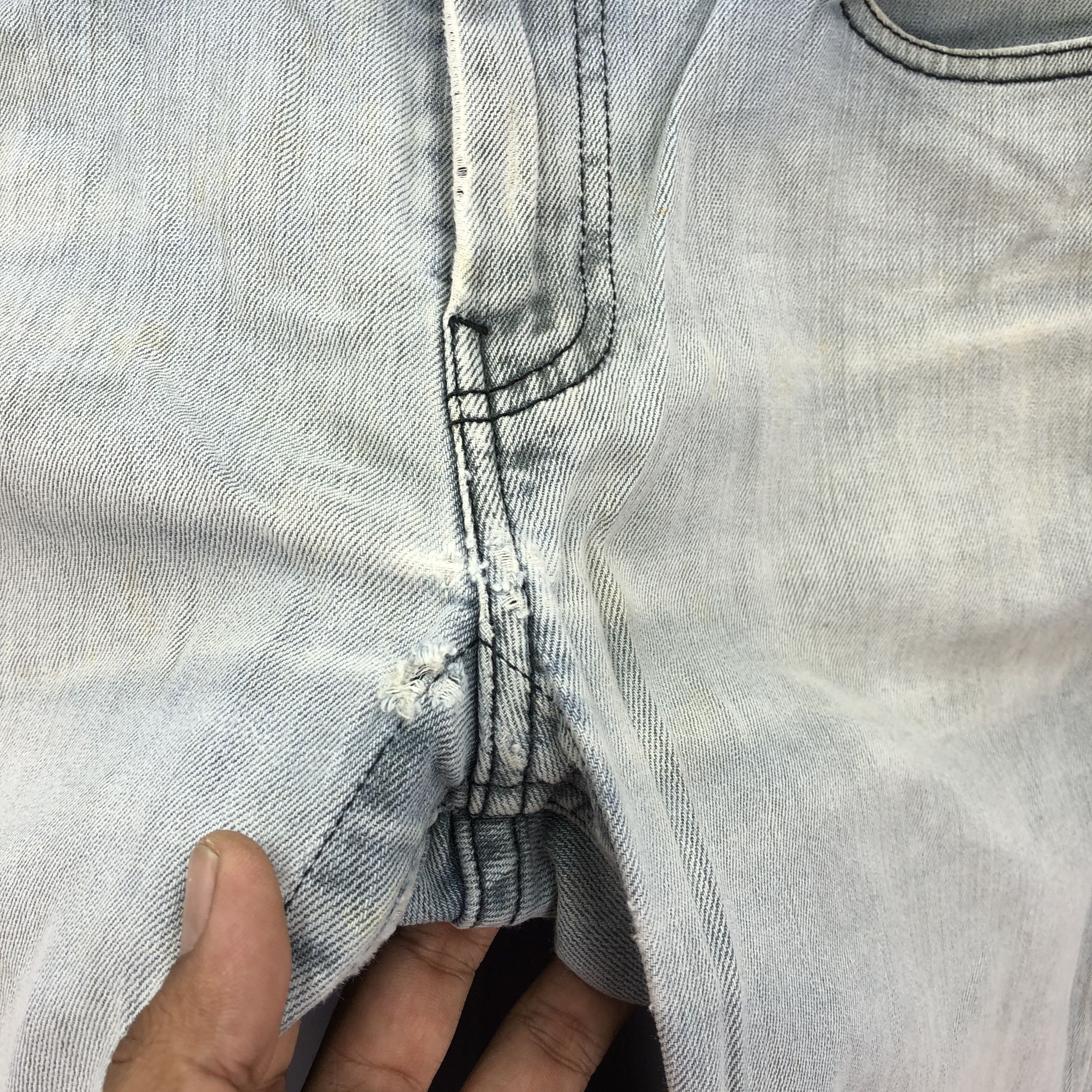 Levi's Vintage Levis 511 Ash Grey Jeans Levi's Faded Black Denim Size US 32 / EU 48 - 11 Thumbnail