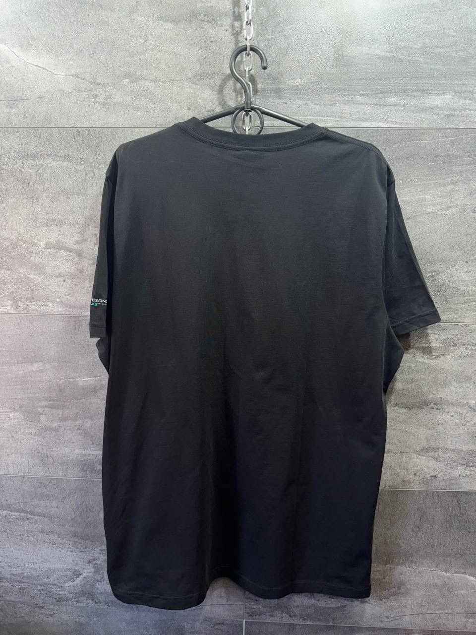Mercedes-Benz Mercedes AMG Petronas T-Shirt Size US XL / EU 56 / 4 - 7 Thumbnail