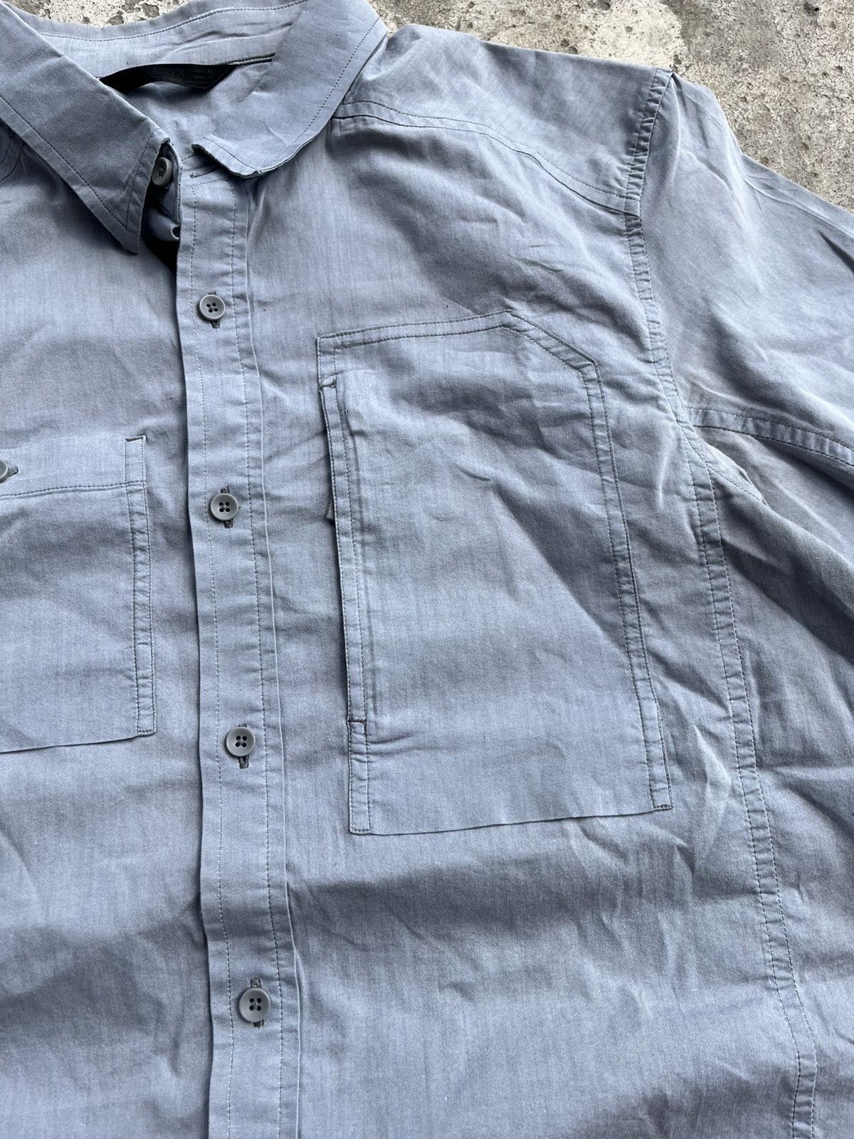 Arc'teryx Arc’teryx Vintage Outdoor Short Sleeve Shirt Logo Y2K Size US M / EU 48-50 / 2 - 6 Thumbnail