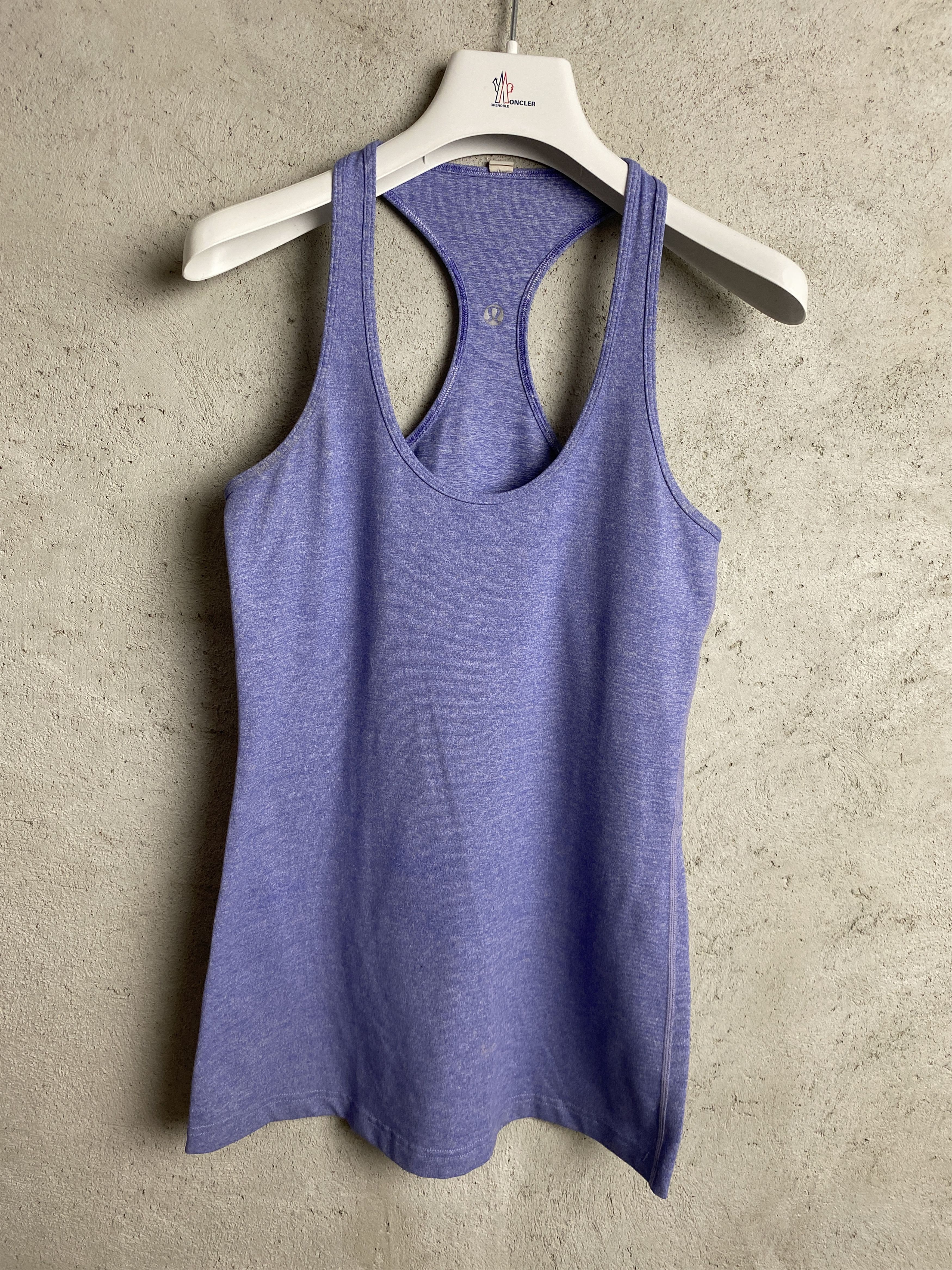 Lululemon Lululemon tank top t-shirt tee sleeveless yoga gym pilates Size M / US 6-8 / IT 42-44 - 2 Thumbnail
