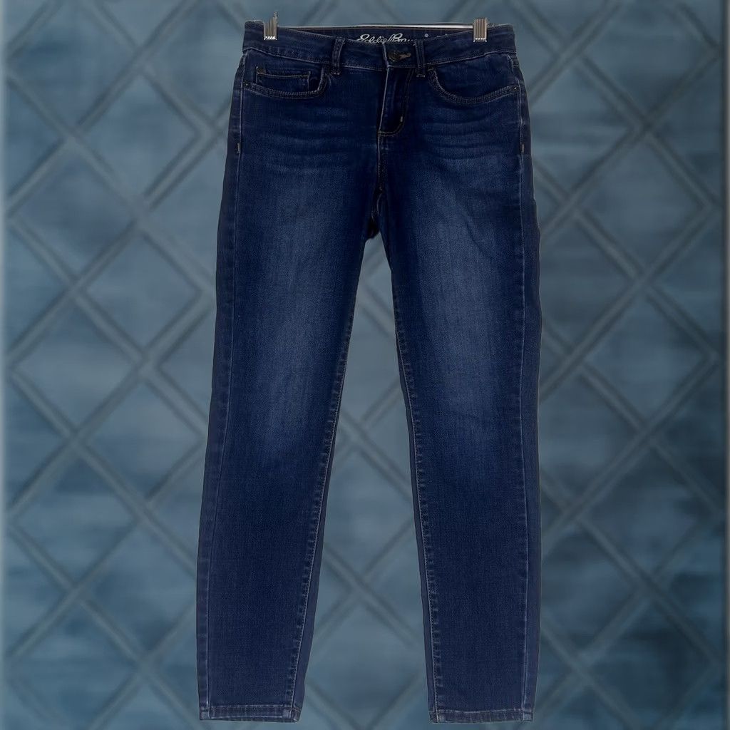 Eddie Bauer Eddie Bauer Jeans Womens Size 2 Blue Denim Low Rise Ankle Skinny Straight Leg 28in Inseam"} Size 26" / US 2 / IT 38 - 1 Thumbnail