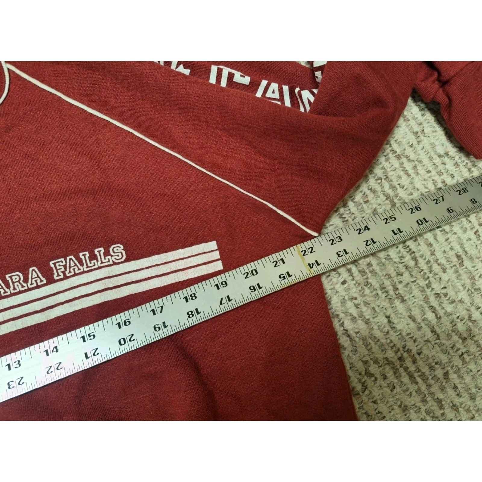 Etro VINTAGE Niagara Falls Canada Nature Crewneck Sweatshirt M Burgundy 80s Pullover Men Shirt Sweatshirt Vintage 80s Canada Nature M Burgundy Mens Size US M / EU 48-50 / 2 - 3 Thumbnail