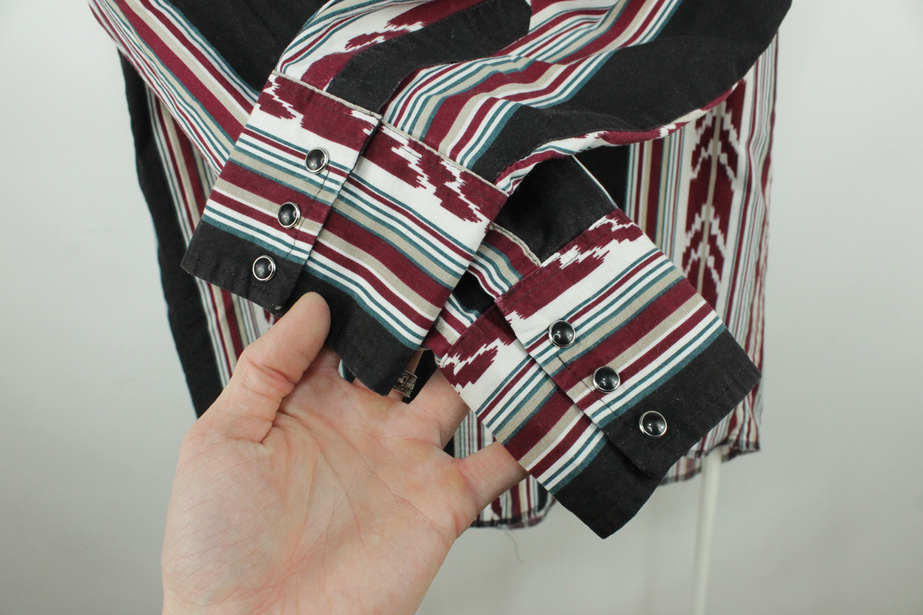 Wrangler Vintage Wrangler Aztec Western Cowboy Shirt Size US L / EU 52-54 / 3 - 4 Thumbnail