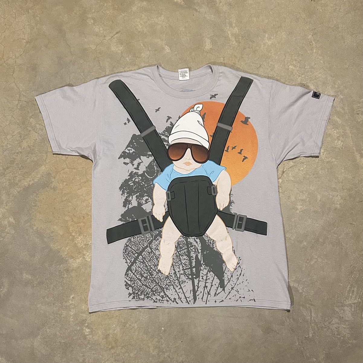 Vintage Vintage The Hangover Baby Movie Promo Tee Rare Size US XL / EU 56 / 4 - 1 Thumbnail