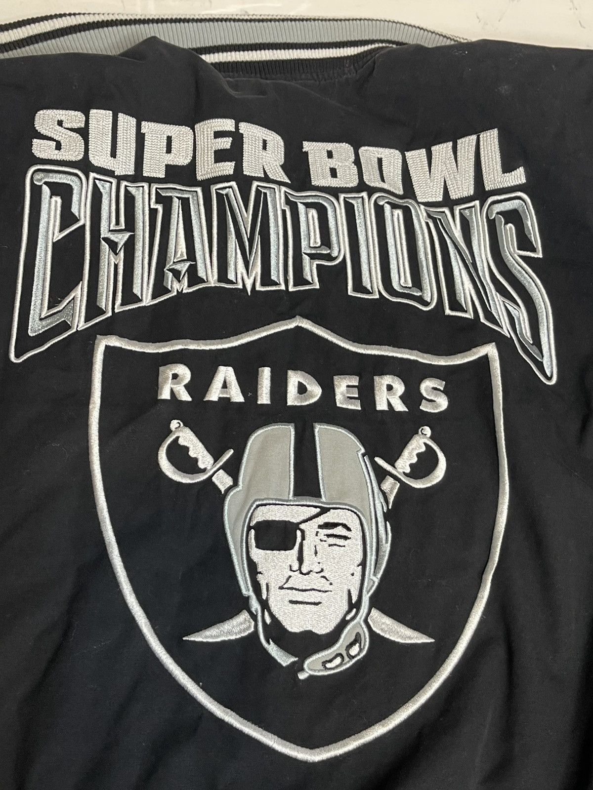 Las Vegas Raiders 3-Time Super Bowl Embroidered GIII Jacket