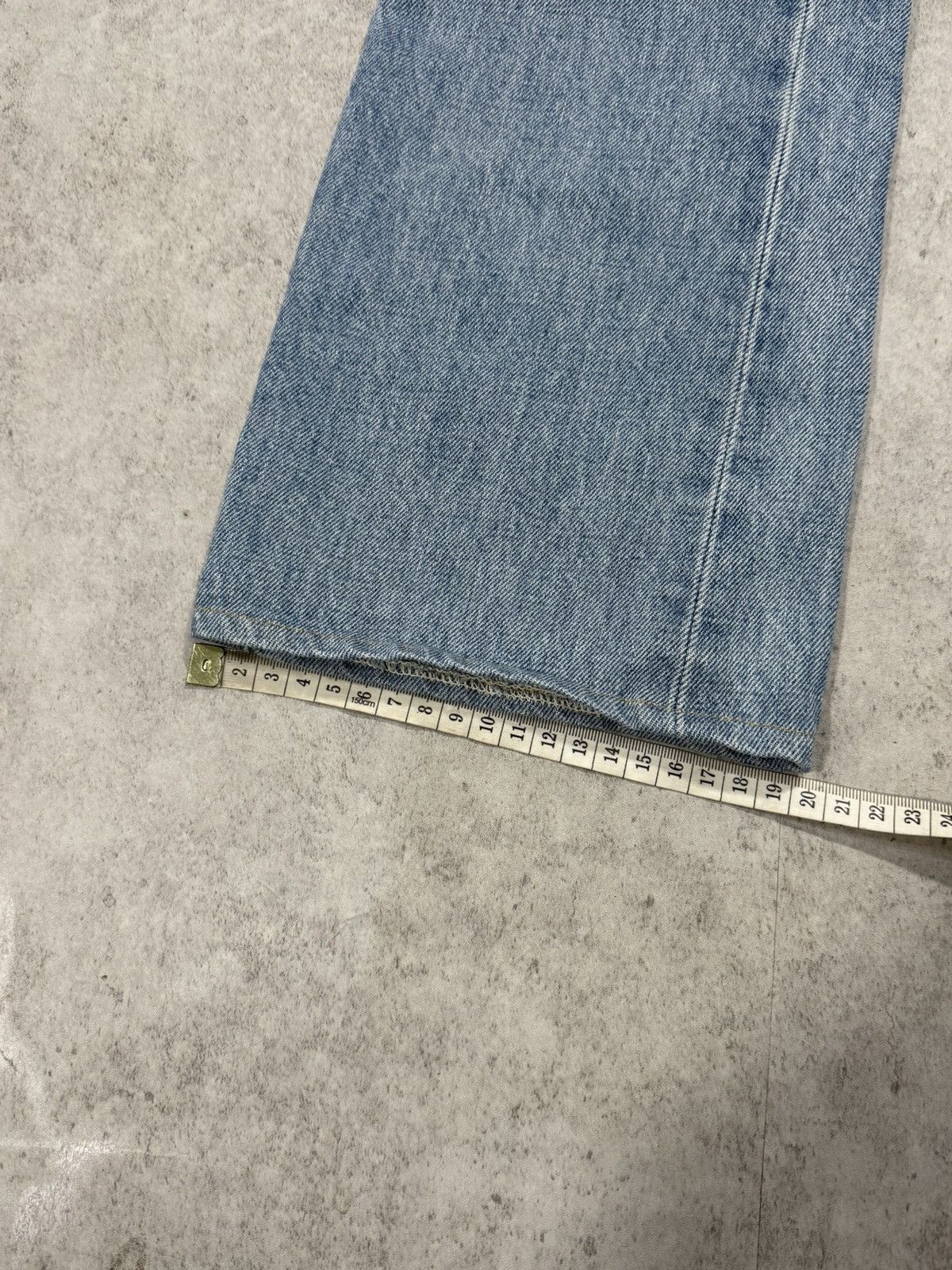 Saint Laurent Paris Saint Laurent Paris flared jeans washed blue 34 / XS Size 25" / US 0 / IT 36 - 10 Thumbnail