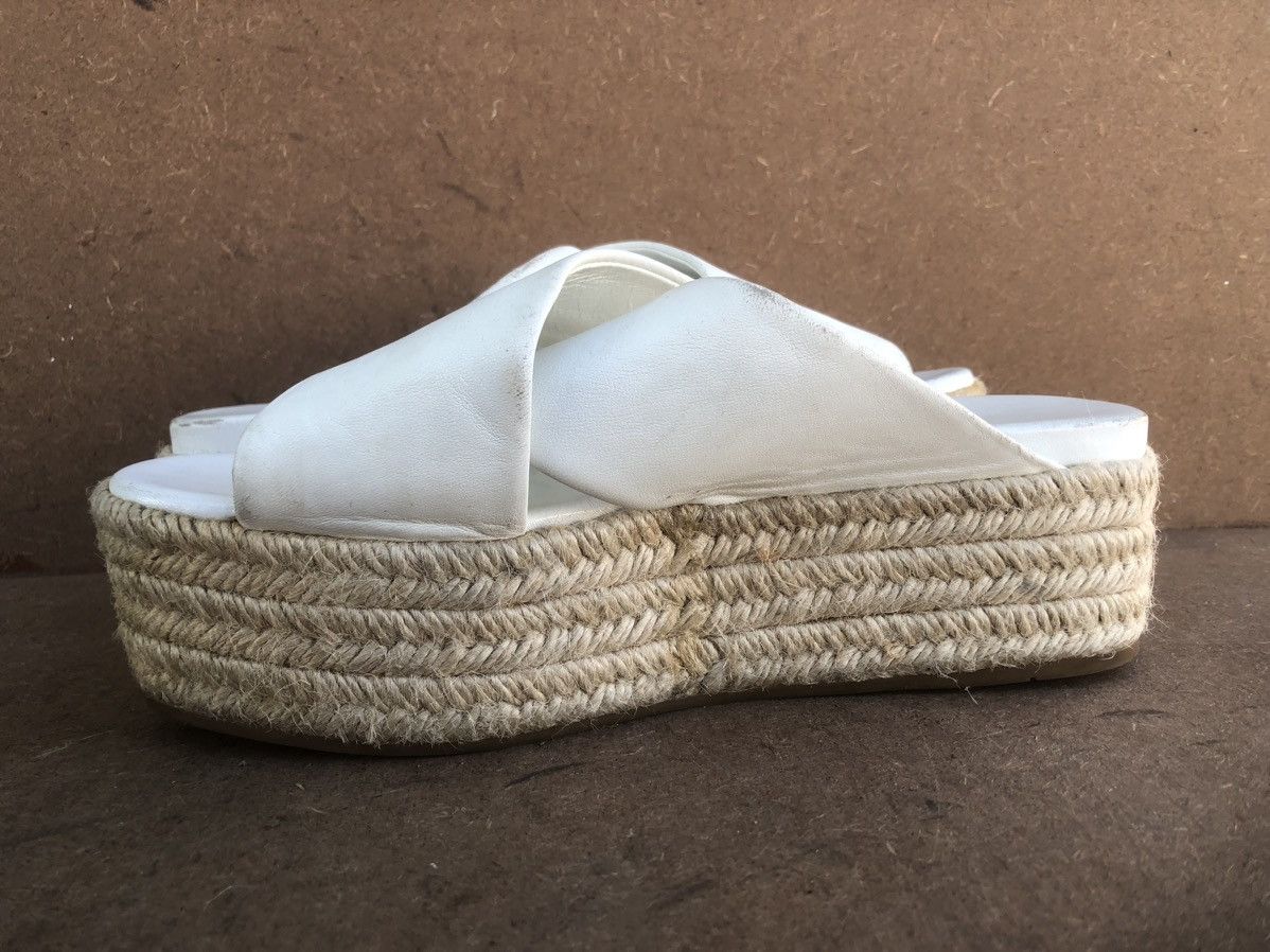 Miu Miu MIU MIU White Leather Sandels Espadrilles Size 35.5 Size US 5.5 / IT 35.5 - 6 Thumbnail