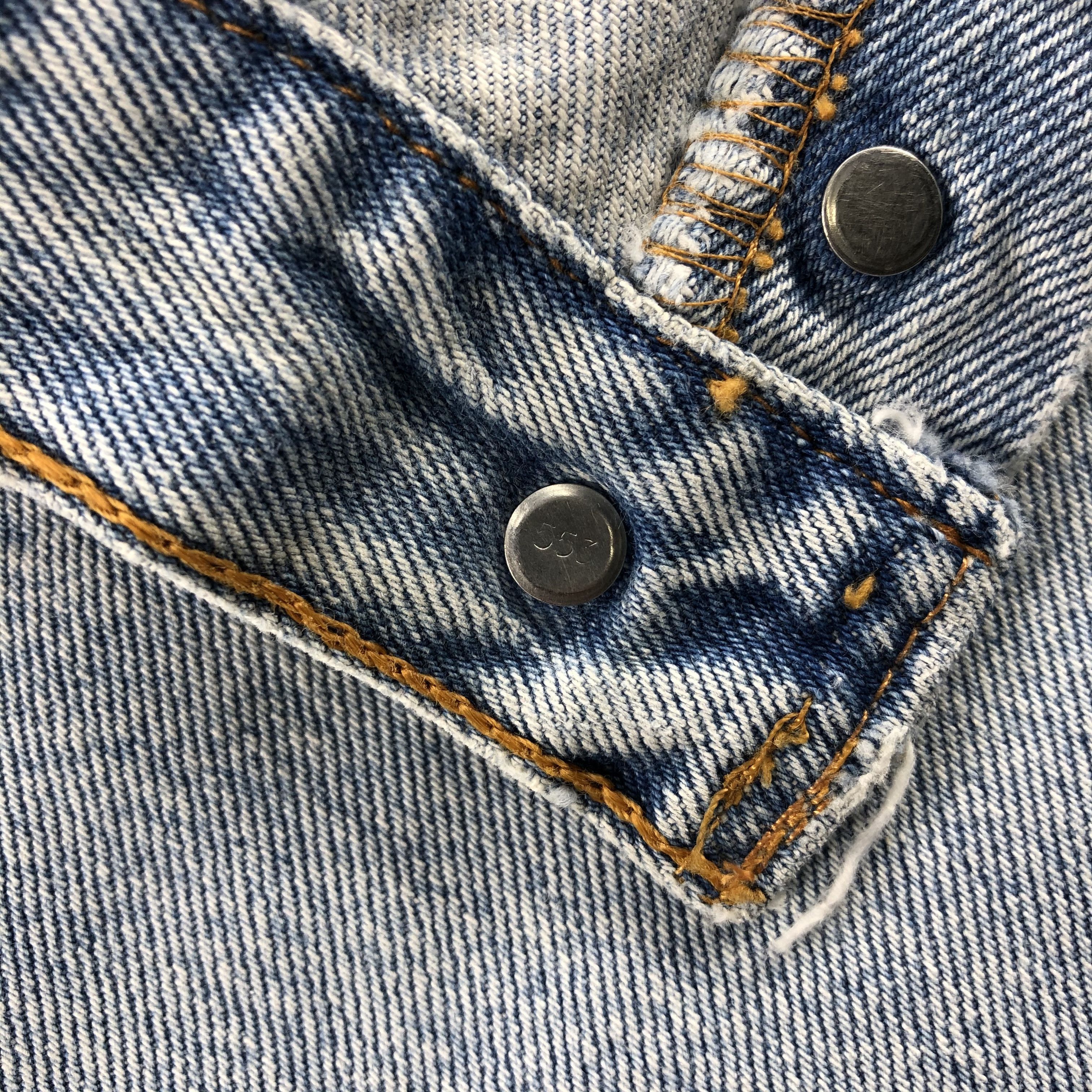 Levi's × Vintage Vintage 90s Light Wash Levis 501 Jeans Skull Patch-JM971 Size US 31 - 9 Thumbnail