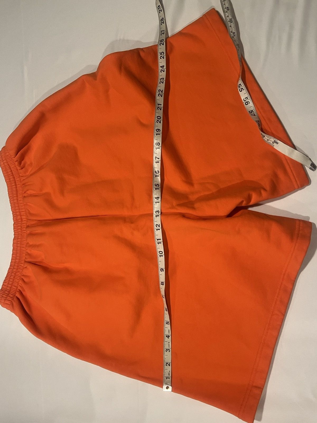 Balenciaga Balenciaga men’s oversized shorts. XS-L. $690 Size US 36 / EU 52 - 2 Thumbnail