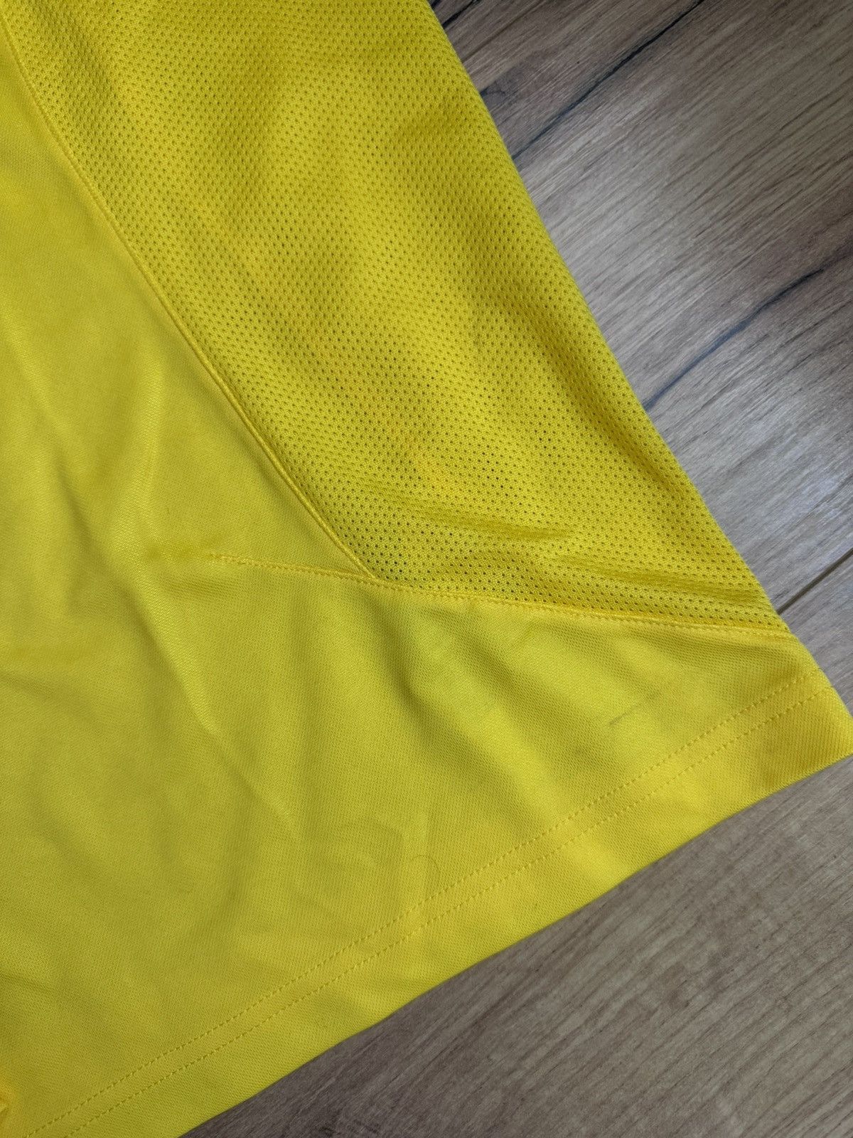 Puma Cameroon worldcup home sleevesless soccer football shirt Size US XL / EU 56 / 4 - 6 Thumbnail
