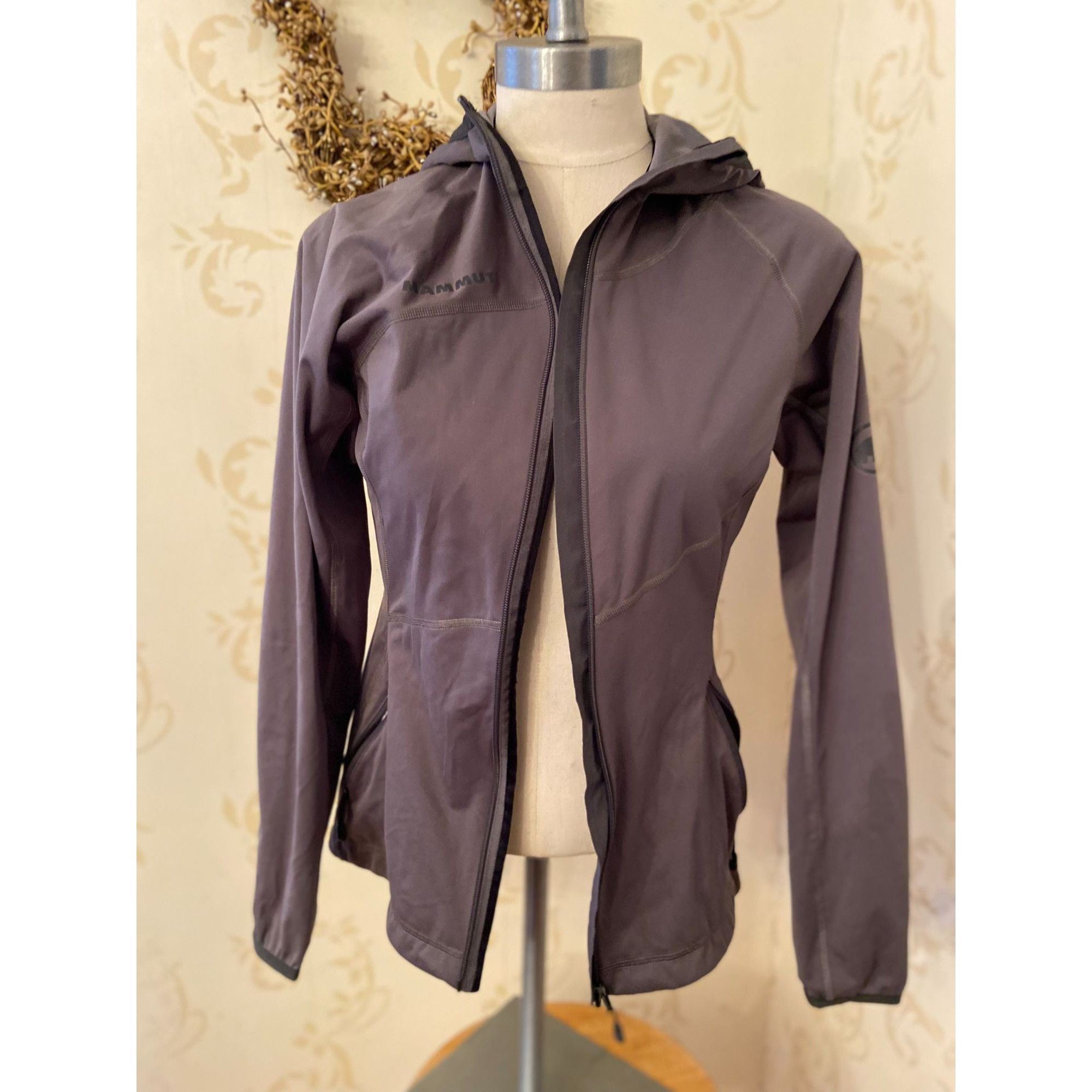 Mammut Mammut Windbreaker Gray Jacket Ladies Size XS Size XS / US 0-2 / IT 36-38 - 4 Thumbnail