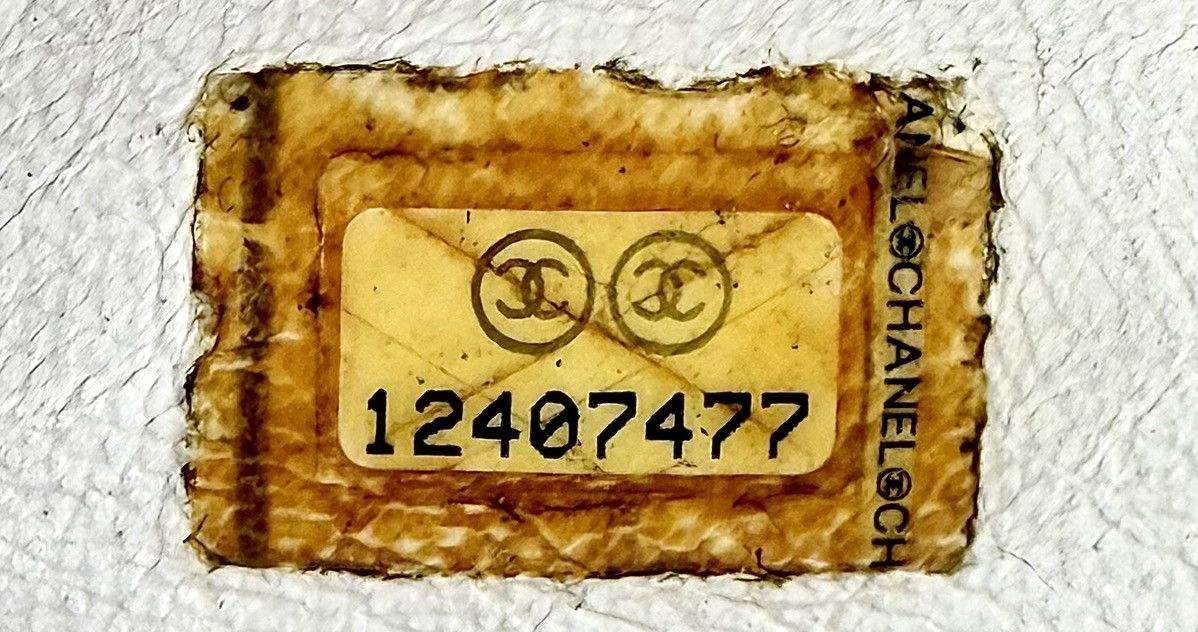 Chanel Chanel - Karl - 2008 - White - Caviar - East West - Flap Size ONE SIZE - 25 Thumbnail