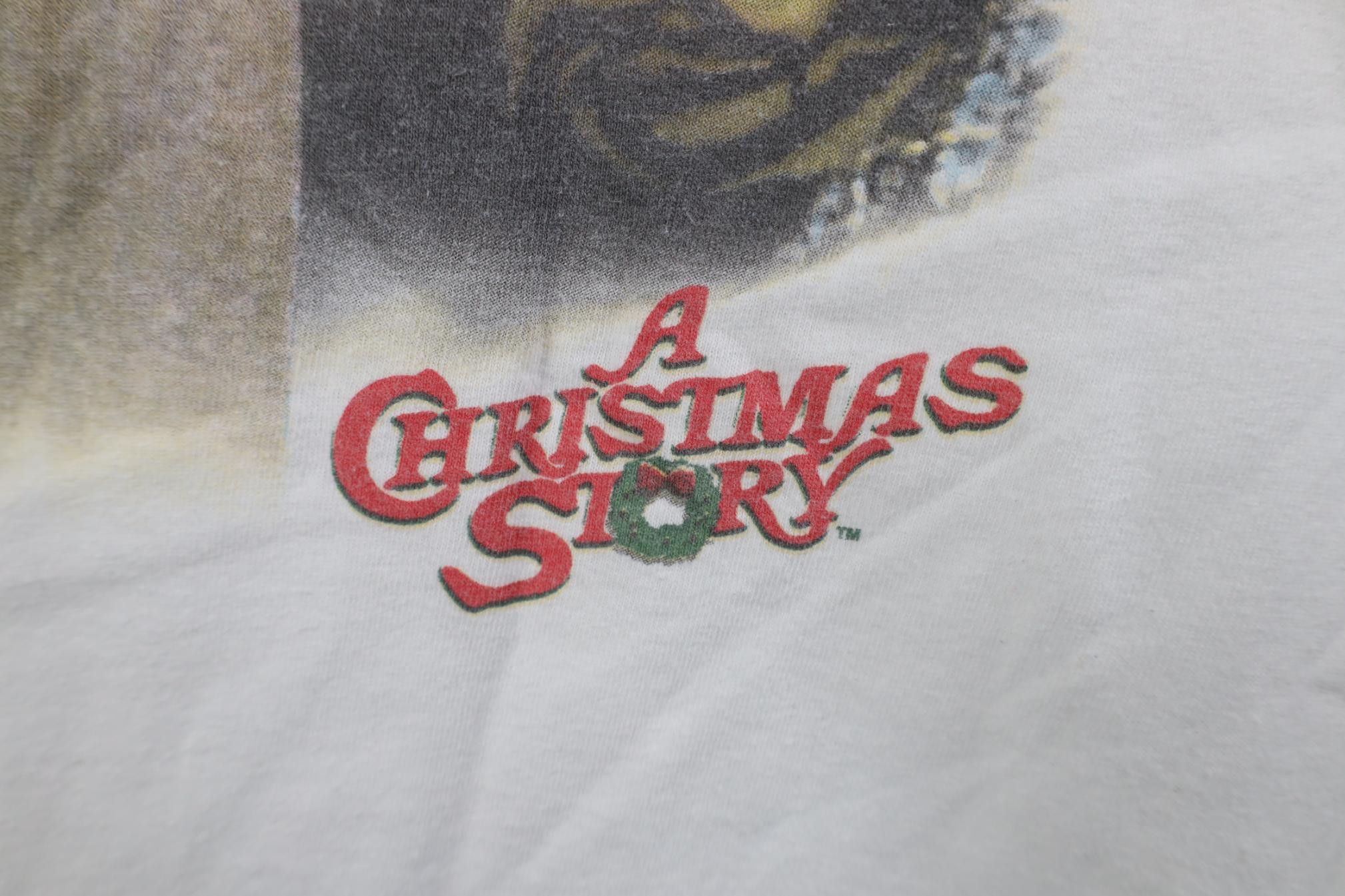 Vintage Vintage 90s Y2K Dog Dare You A Christmas Story T-Shirt Size US M / EU 48-50 / 2 - 8 Thumbnail
