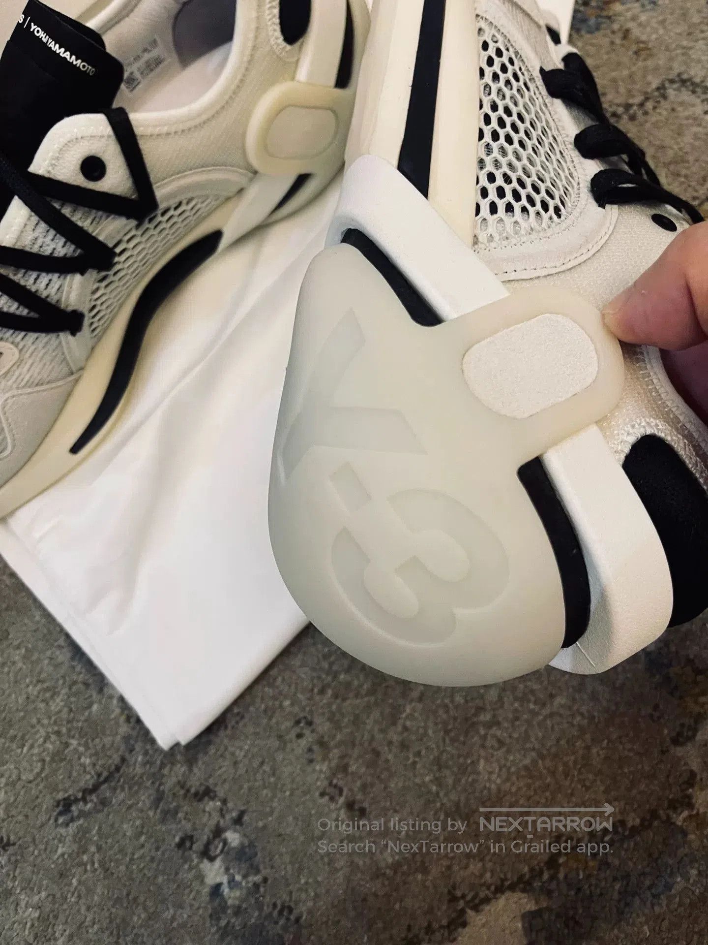 Y-3 Y. Size US 10 / EU 43 - 4 Thumbnail
