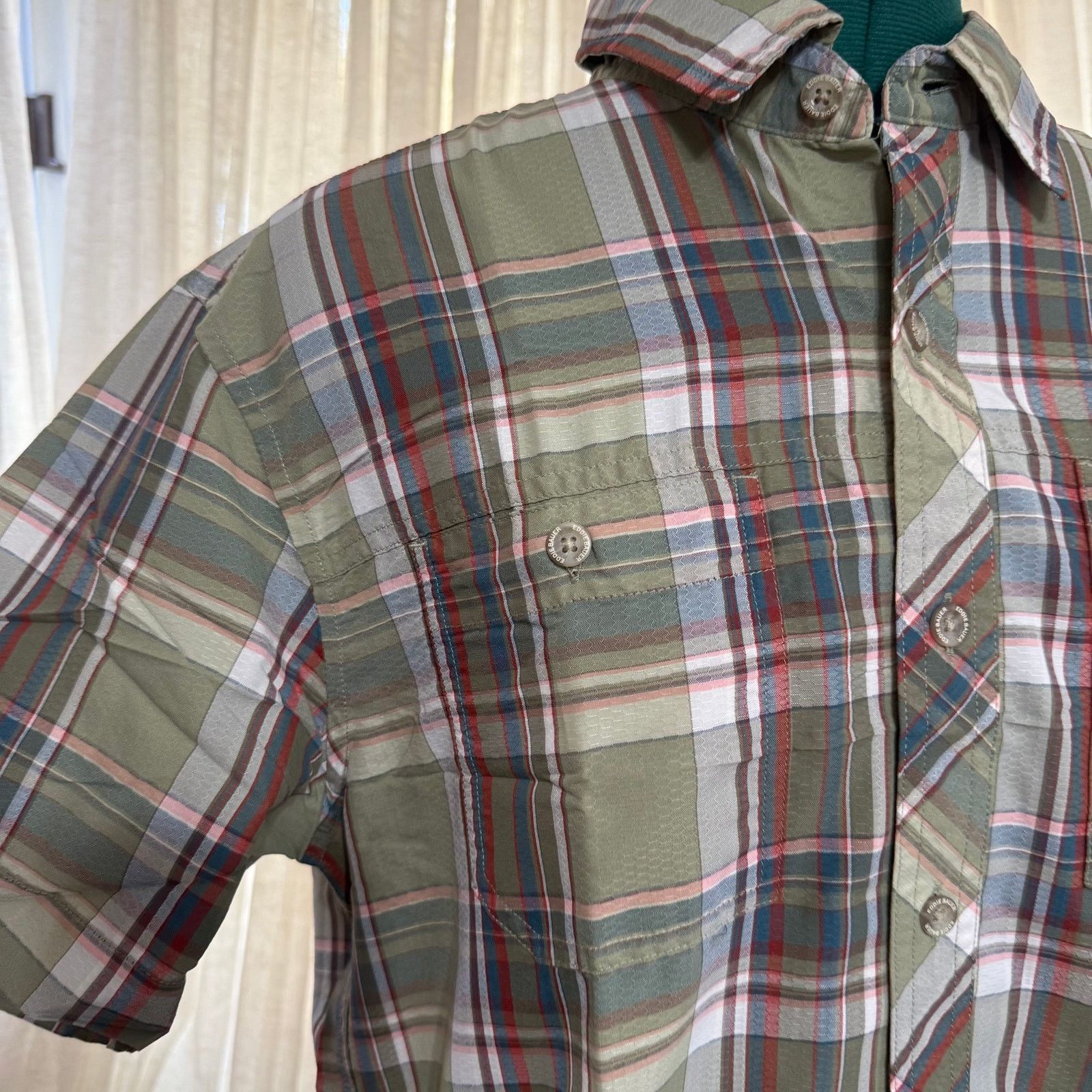 Eddie Bauer Eddie Bauer Olive Plaid Short-Sleeve Outdoor Shirt | Sz M Size US M / EU 48-50 / 2 - 3 Thumbnail