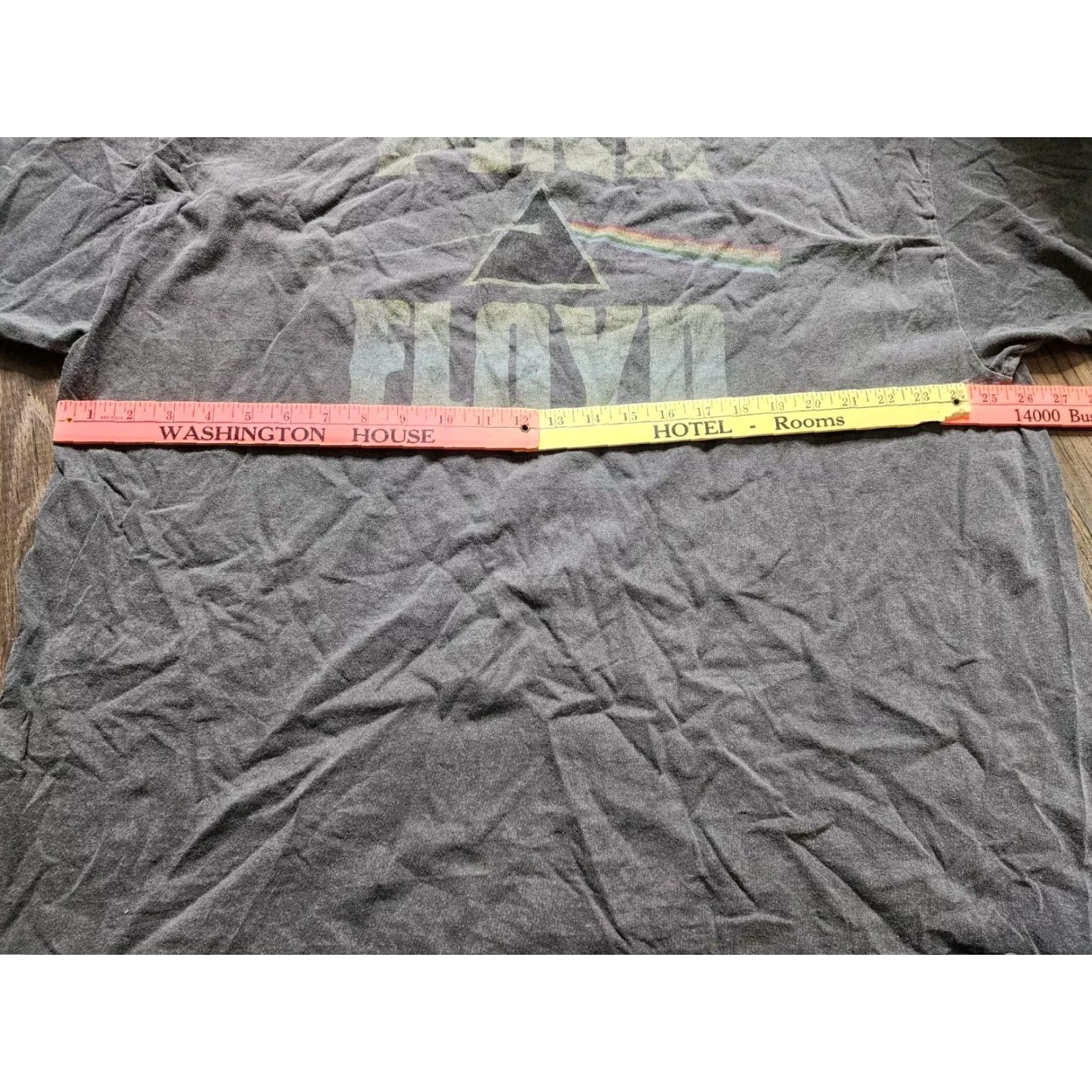 Vintage VINTAGE Pink Floyd Grunge Oversized Long Sleeve T-Shirt 2XL Gray Graphic 80s Music Unisex Adults Size US XXL / EU 58 / 5 - 6 Thumbnail