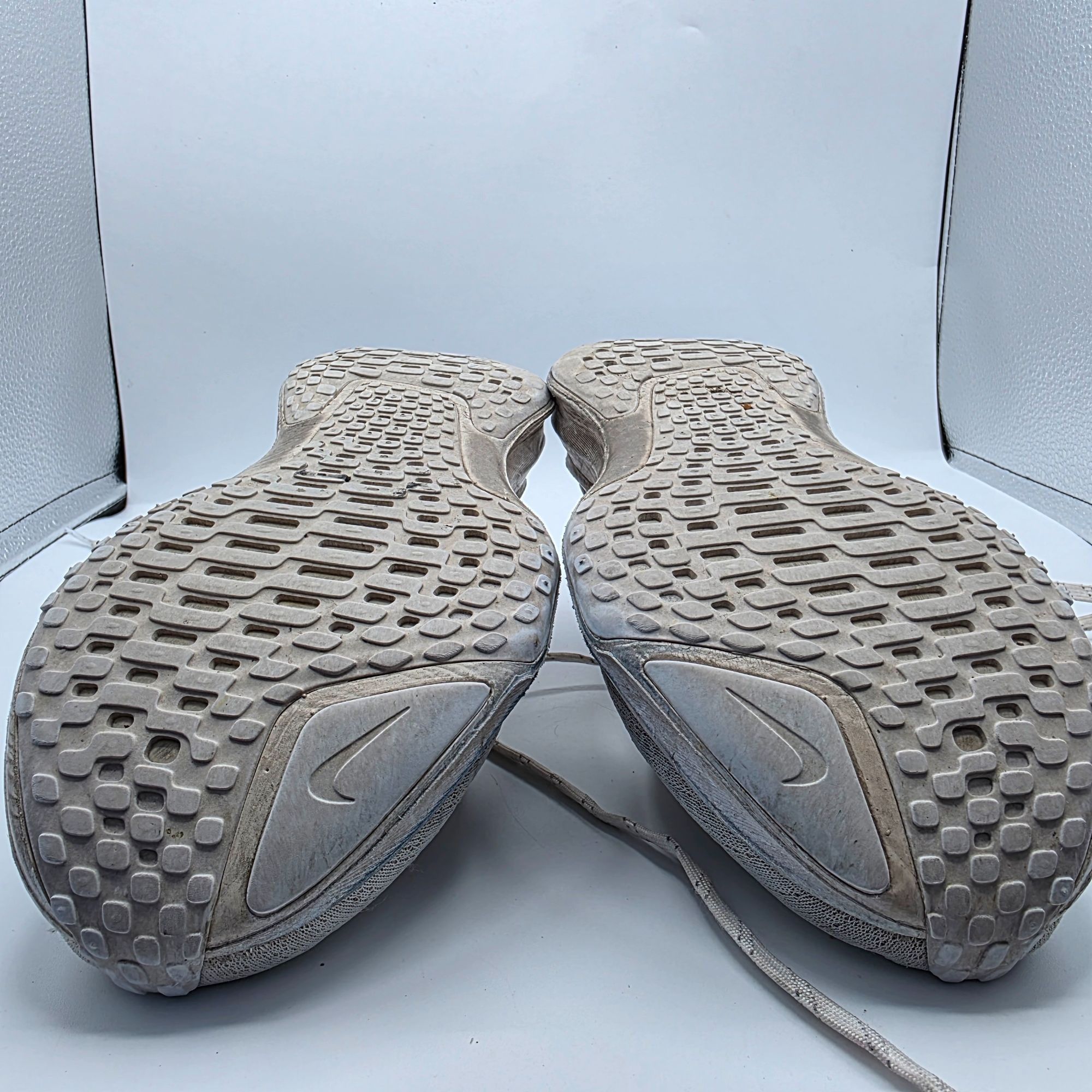 Nike Nike ZoomX Invincible Run Fk 3 Womens Size 7 White Photon Du Size US 7 / IT 37 - 11 Thumbnail