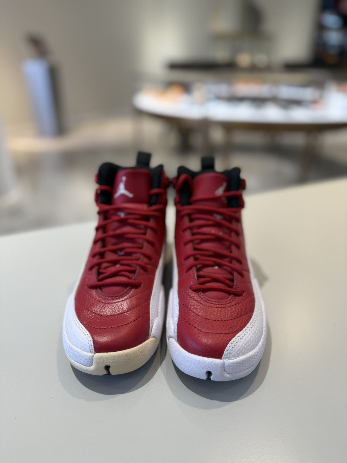 Jordan Brand Air Jordan 12 Retro Gym Red (GS) Size US 4.5 / IT 34.5 - 3 Thumbnail