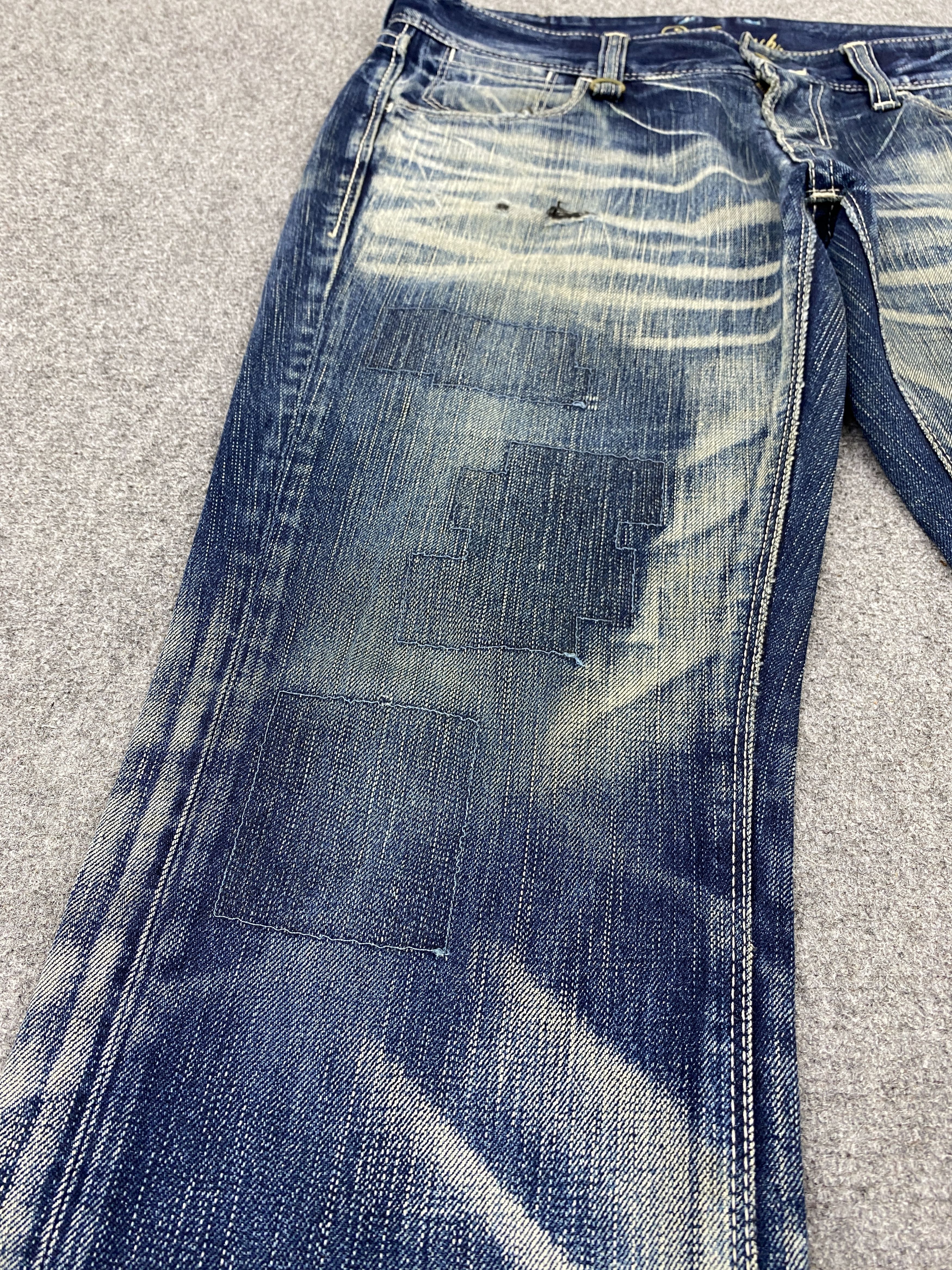Japanese Brand × Vanquish × Vintage Vintage 90s Vanquish Gold Faded Blue Patch Work Jeans Size US 33 - 10 Thumbnail