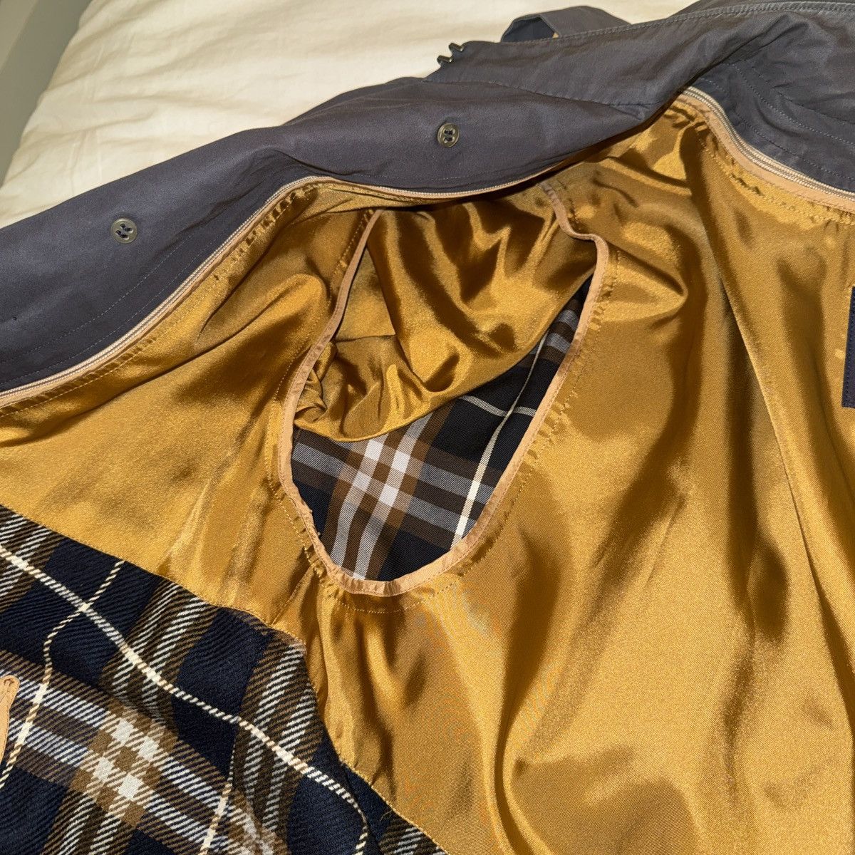 Burberry Vintage grey Burberry trench with gorgeous lining Size US XL / EU 56 / 4 - 8 Thumbnail