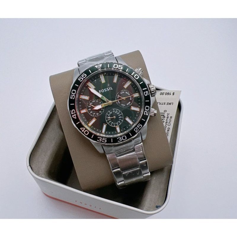 Fossil FOSSIL BIG TIC(JR-8292)RED FRAME WATCH🔴 | Grailed