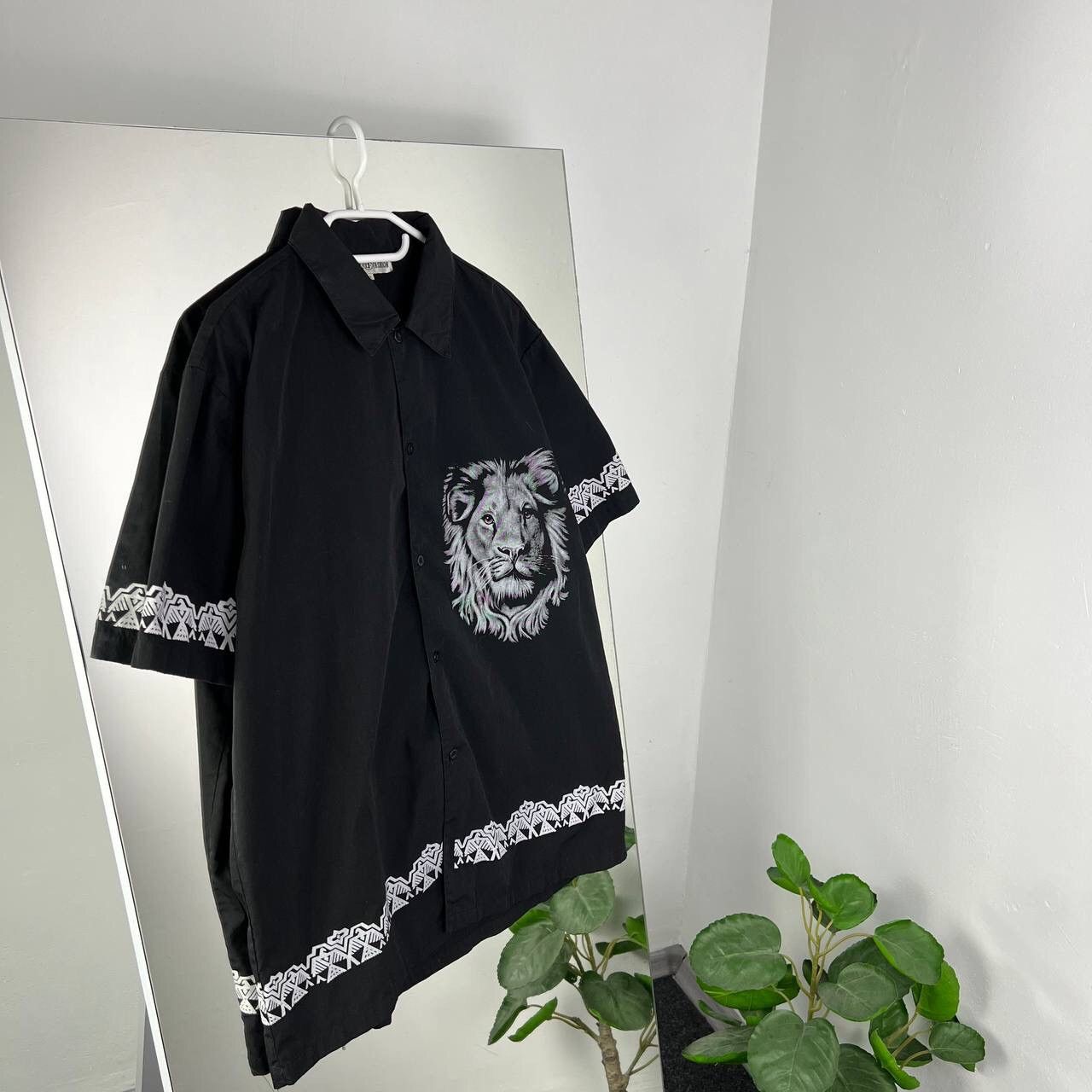 Vintage Lion Vintage Shorts Sleeve Shirt Big Print Y2k Style Size US XXL / EU 58 / 5 - 1 Thumbnail