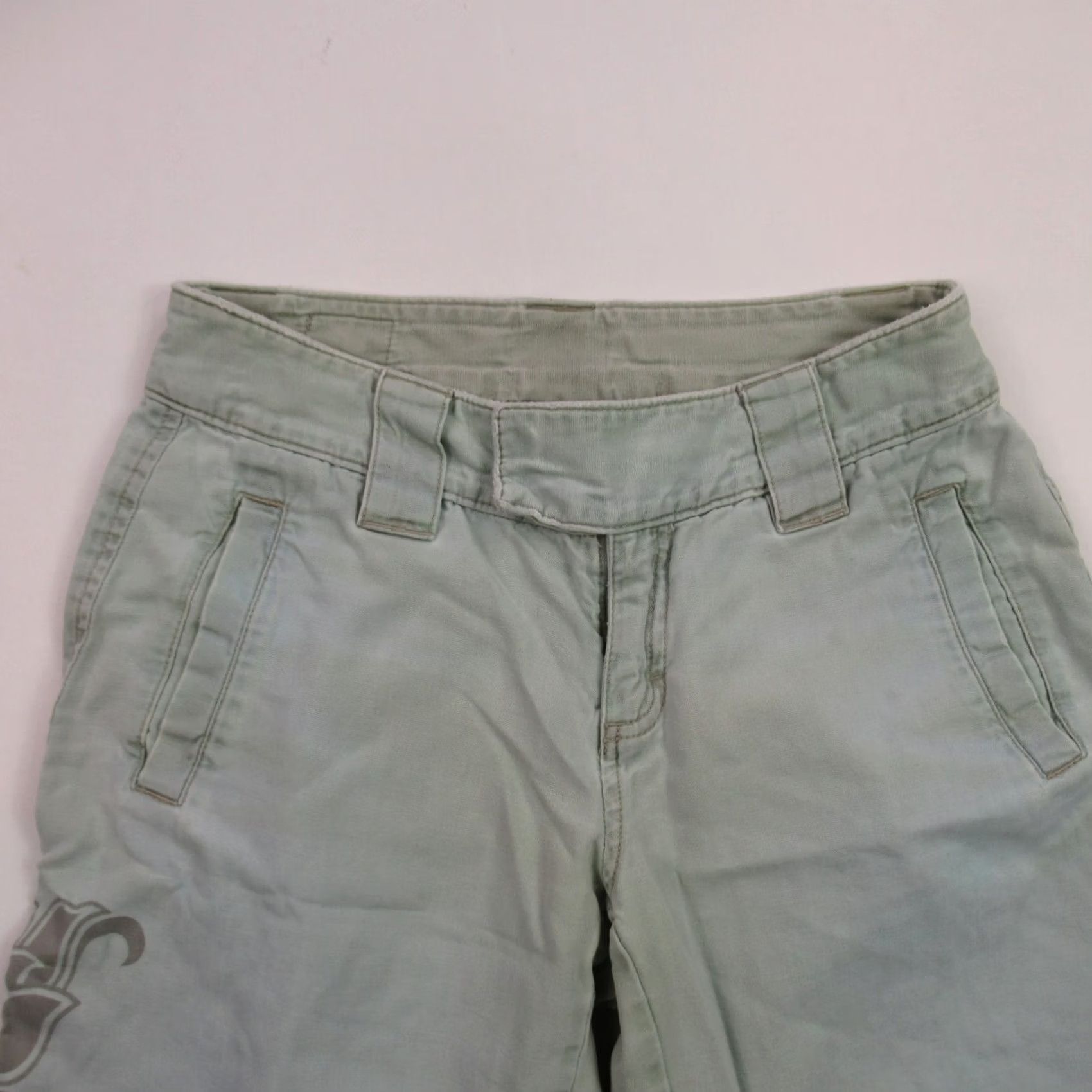 The North Face The North Face Shorts Womens 4 Lightweight Pockets Gray Chino Casual Outdoor VINTAGE (no) Size 27" / US 4 / IT 40 - 2 Thumbnail