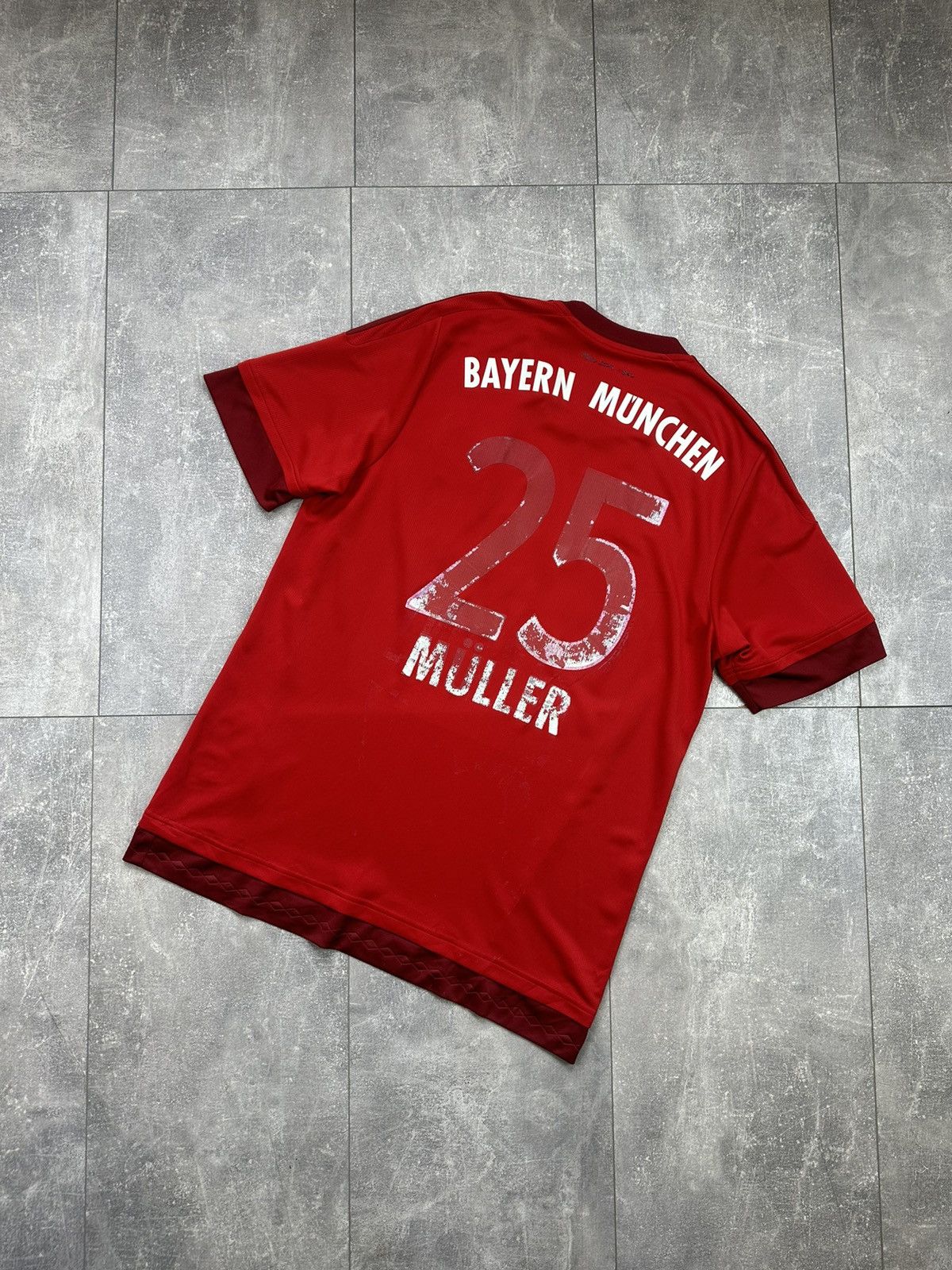 Vintage Adidas FC Bayern Múnchen Muller 25 Bundes Liga Jersey Size US M / EU 48-50 / 2 - 11 Thumbnail