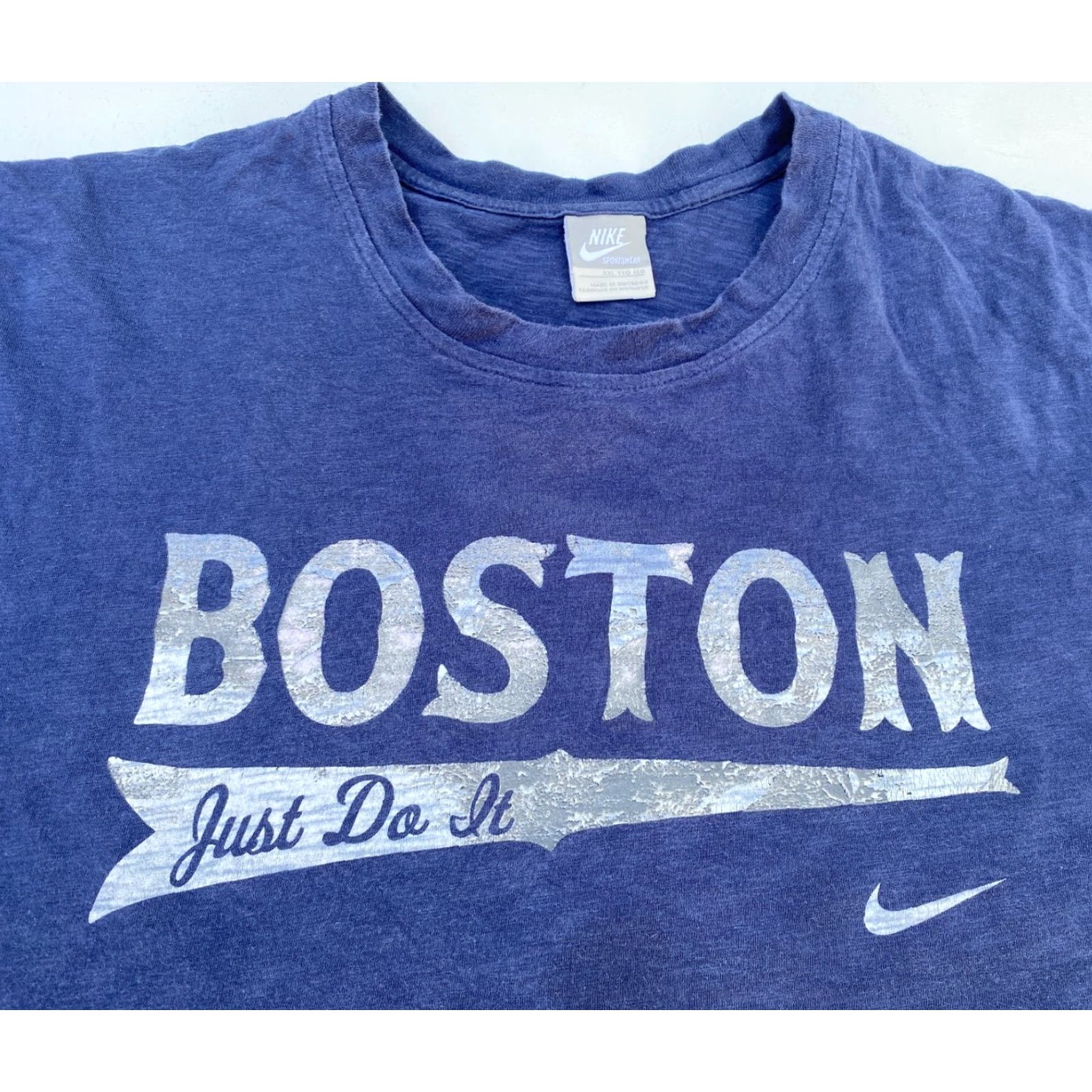 Nike VINTAGE Nike Sportswear Boston T-Shirt Mens 2XL Blue Cotton Short Sleeve Crew Neck 2000s Logo Sports Mens Size US XXL / EU 58 / 5 - 4 Thumbnail