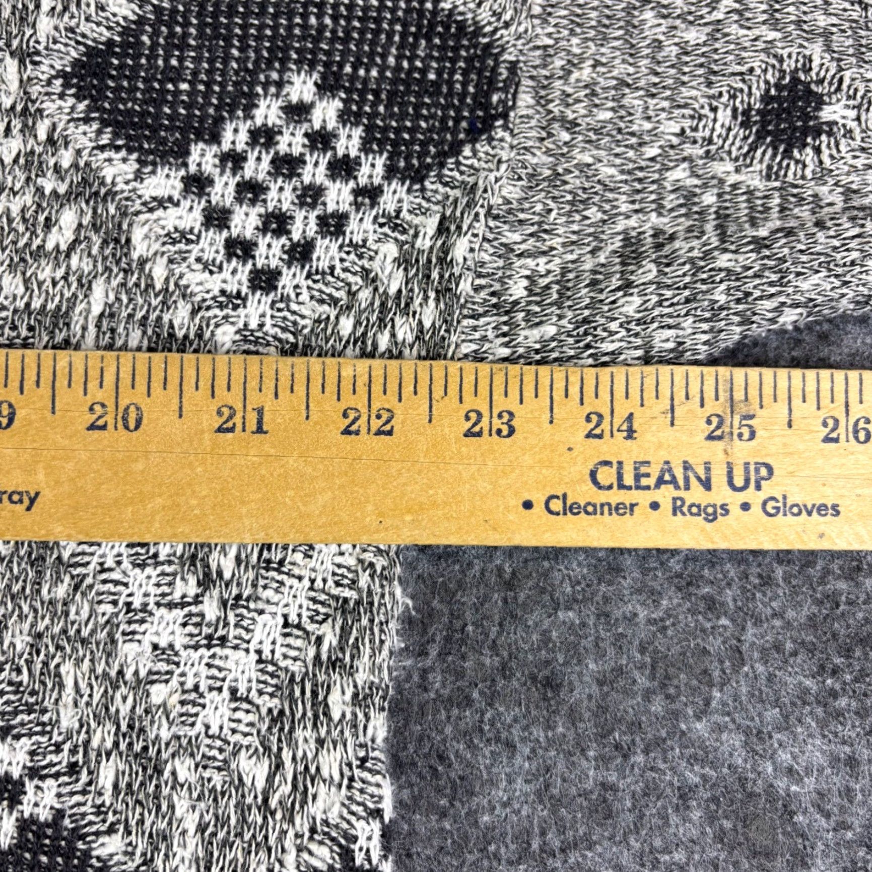 Vintage VINTAGE CEZAR Men's Geometric Pattern Knit Sweater L 90s Gray Crew Neck Pullover Tight-Knit Graphic Print Casual Winter Fall Size US L / EU 52-54 / 3 - 3 Thumbnail