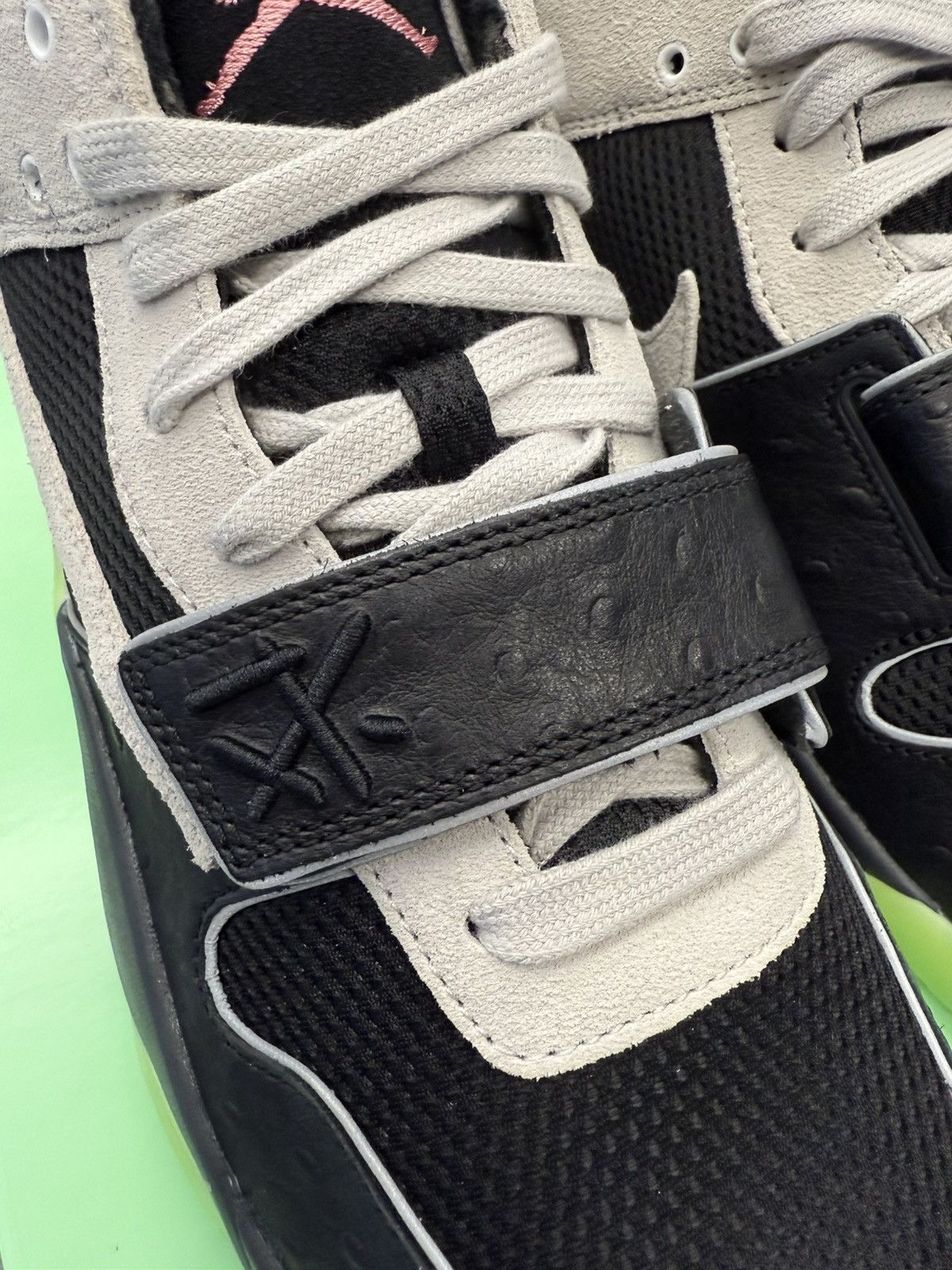 Nike × Travis Scott 2025 Jordan Jumpman Jack TR Travis Scott Chase B Black Night Size US 14 / EU 47 - 11 Thumbnail