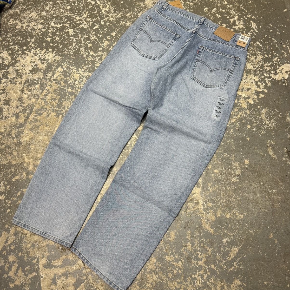 Levi's Vintage Levi’s 569 Loose Baggy Blue Light Wash Denim Jeans Size US 37 - 2 Thumbnail