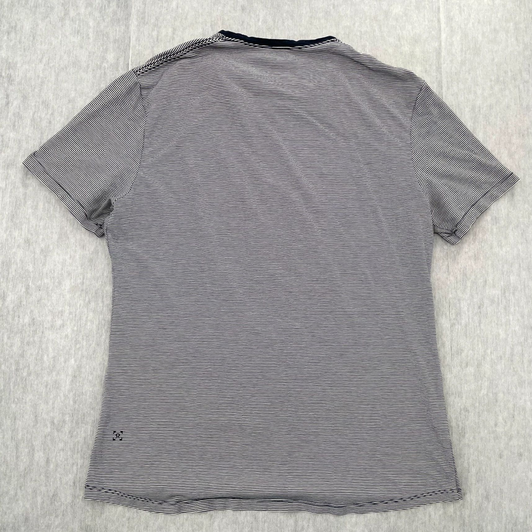 Lululemon Lululemon Active Shirt Men Large Blue Striped Short Sleeve V-Neck Athleisure Size US L / EU 52-54 / 3 - 2 Thumbnail